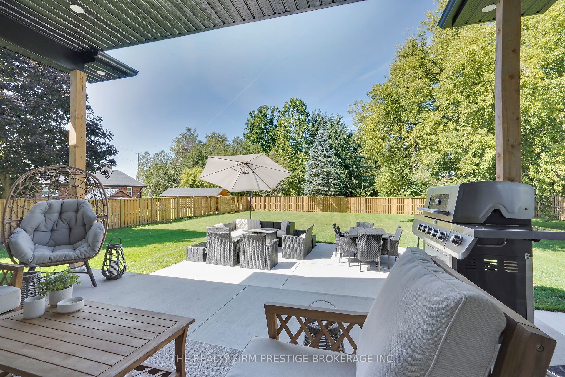 97 Simcoe Avenue Property Photo 45