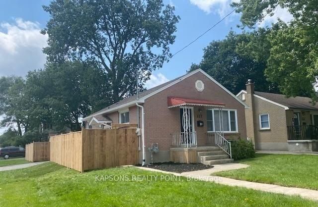 317 Manitoba Street Property Photo 1