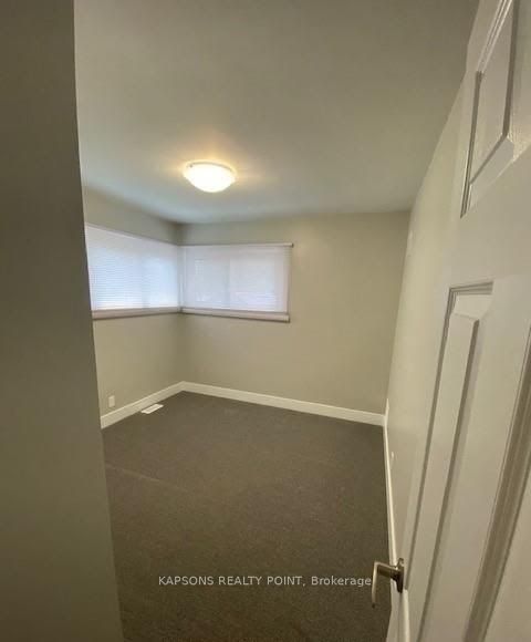 317 Manitoba Street Property Photo 9