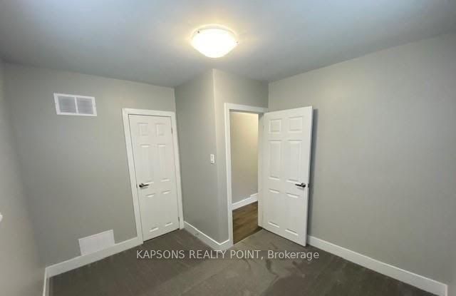 317 Manitoba Street Property Photo 10