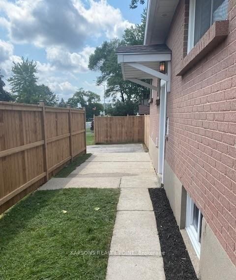 317 Manitoba Street Property Photo 18