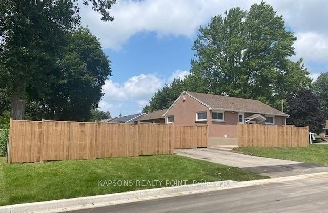317 Manitoba Street Property Photo 20
