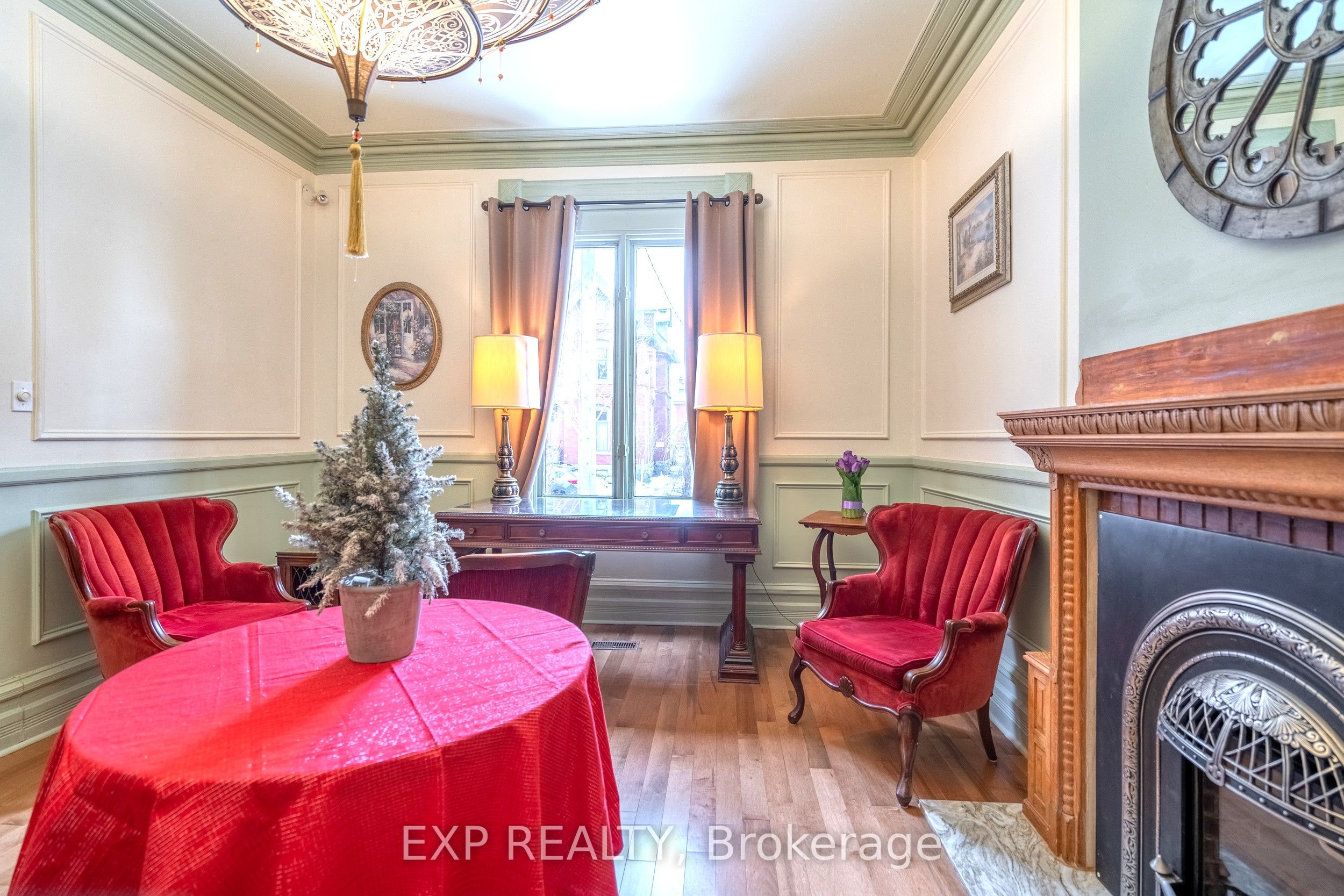 431 Gilmour Street Property Photo 6