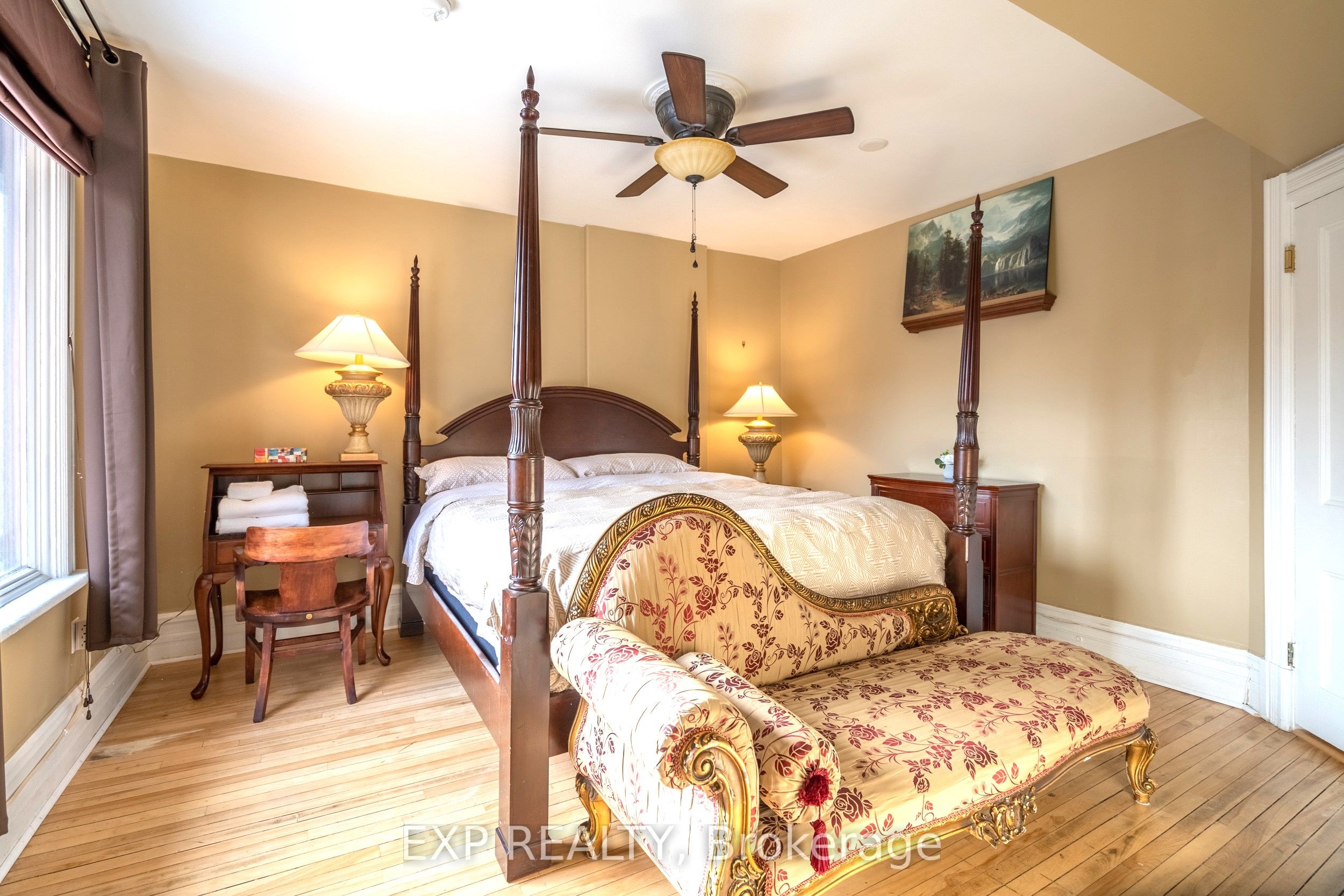 431 Gilmour Street Property Photo 16