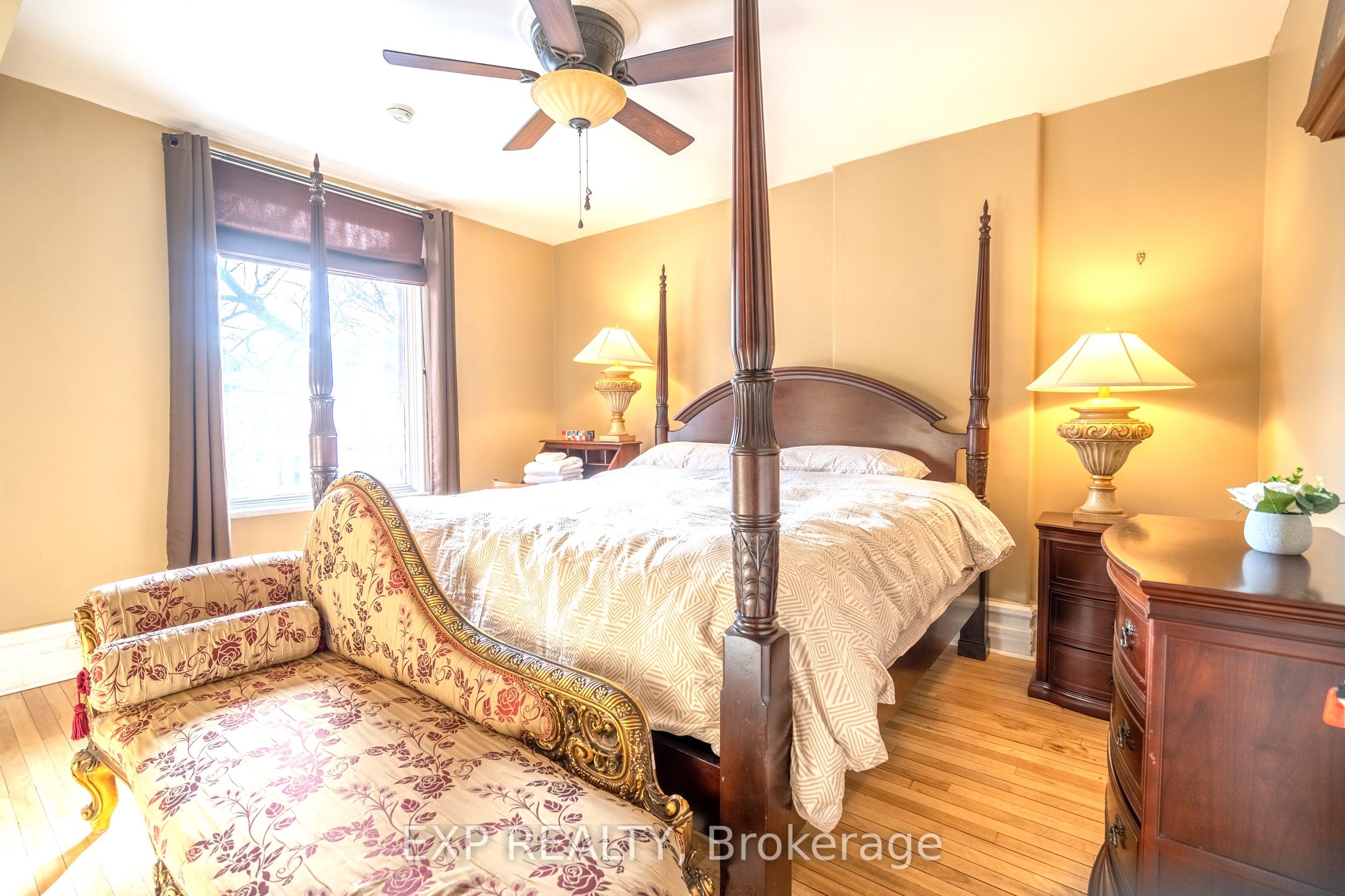 431 Gilmour Street Property Photo 17