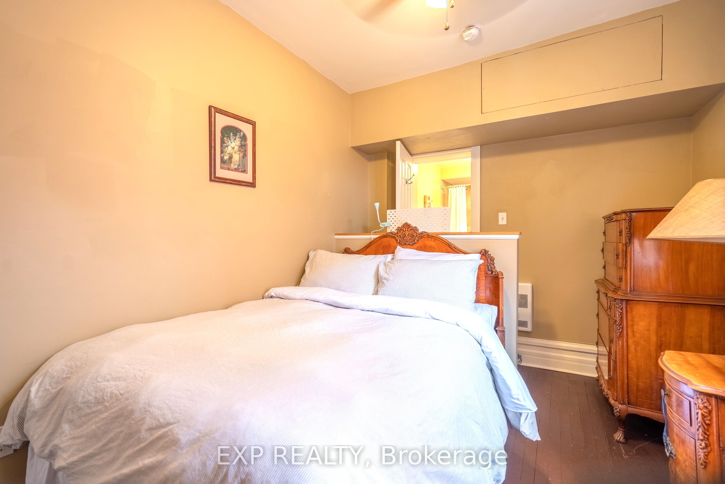 431 Gilmour Street Property Photo 21