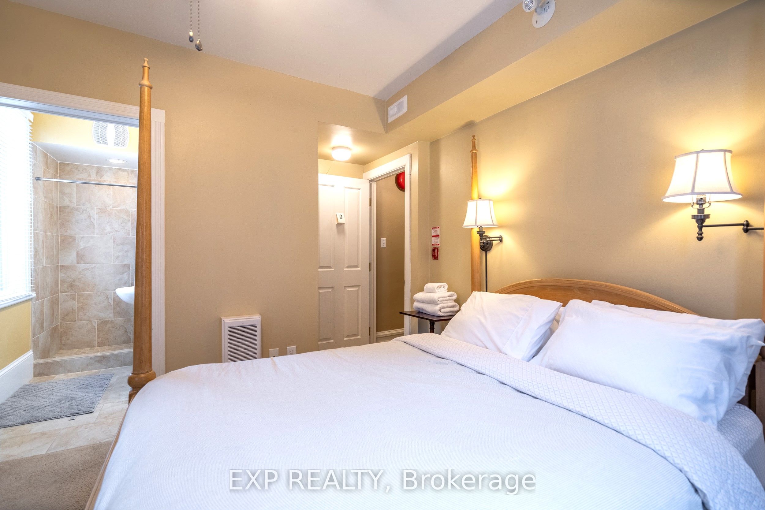 431 Gilmour Street Property Photo 29