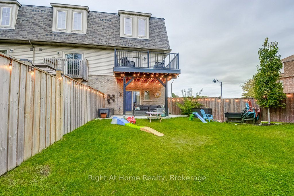 62 Westbank Trail Property Photo 3