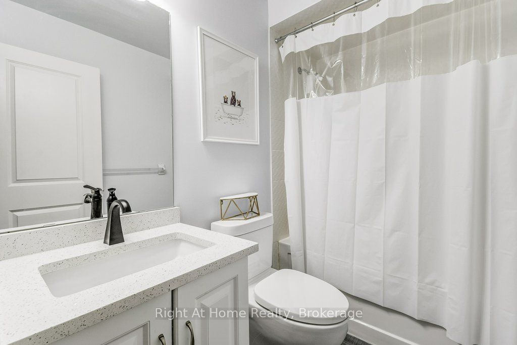 62 Westbank Trail Property Photo 25