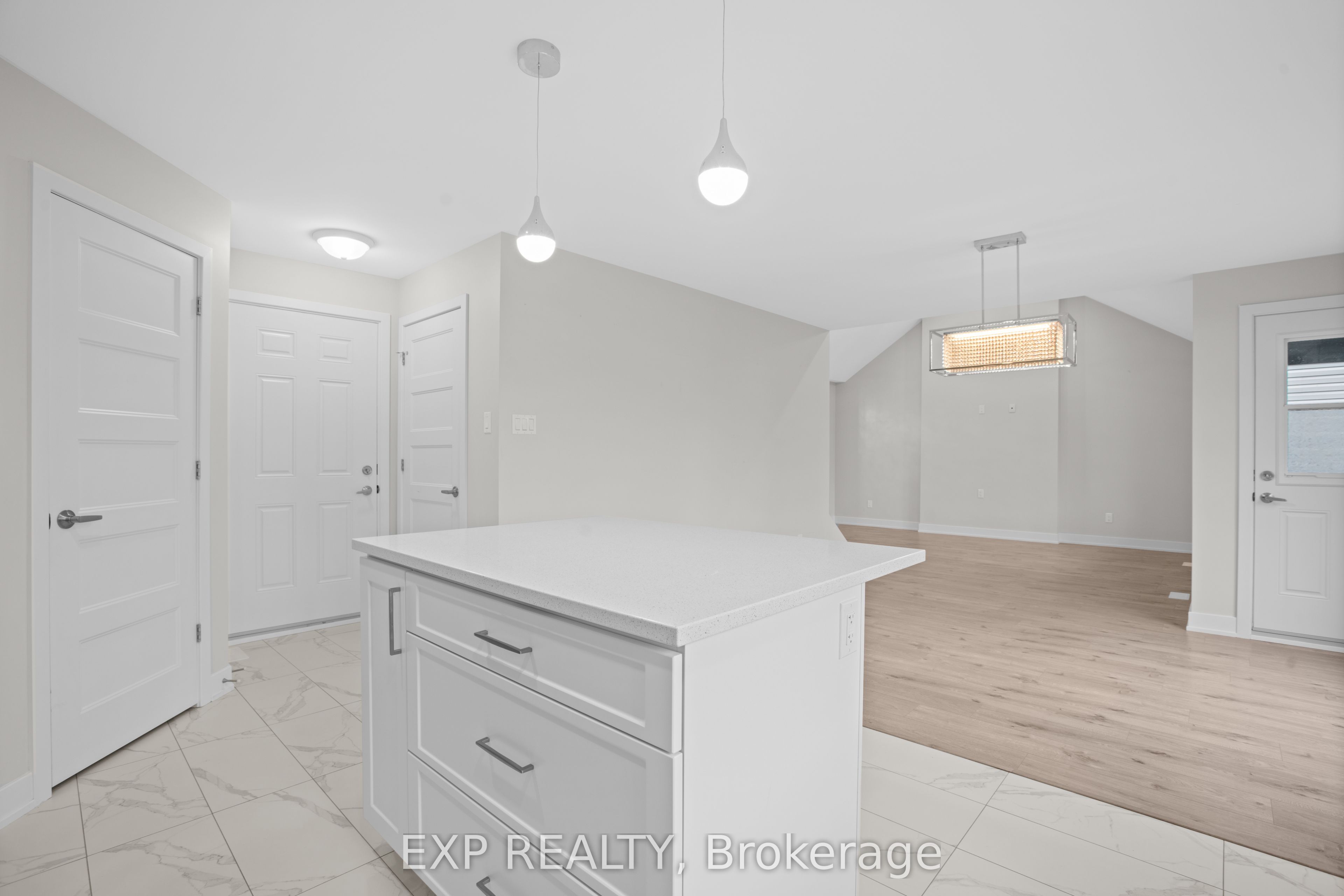 940 Katia Street Property Photo 19