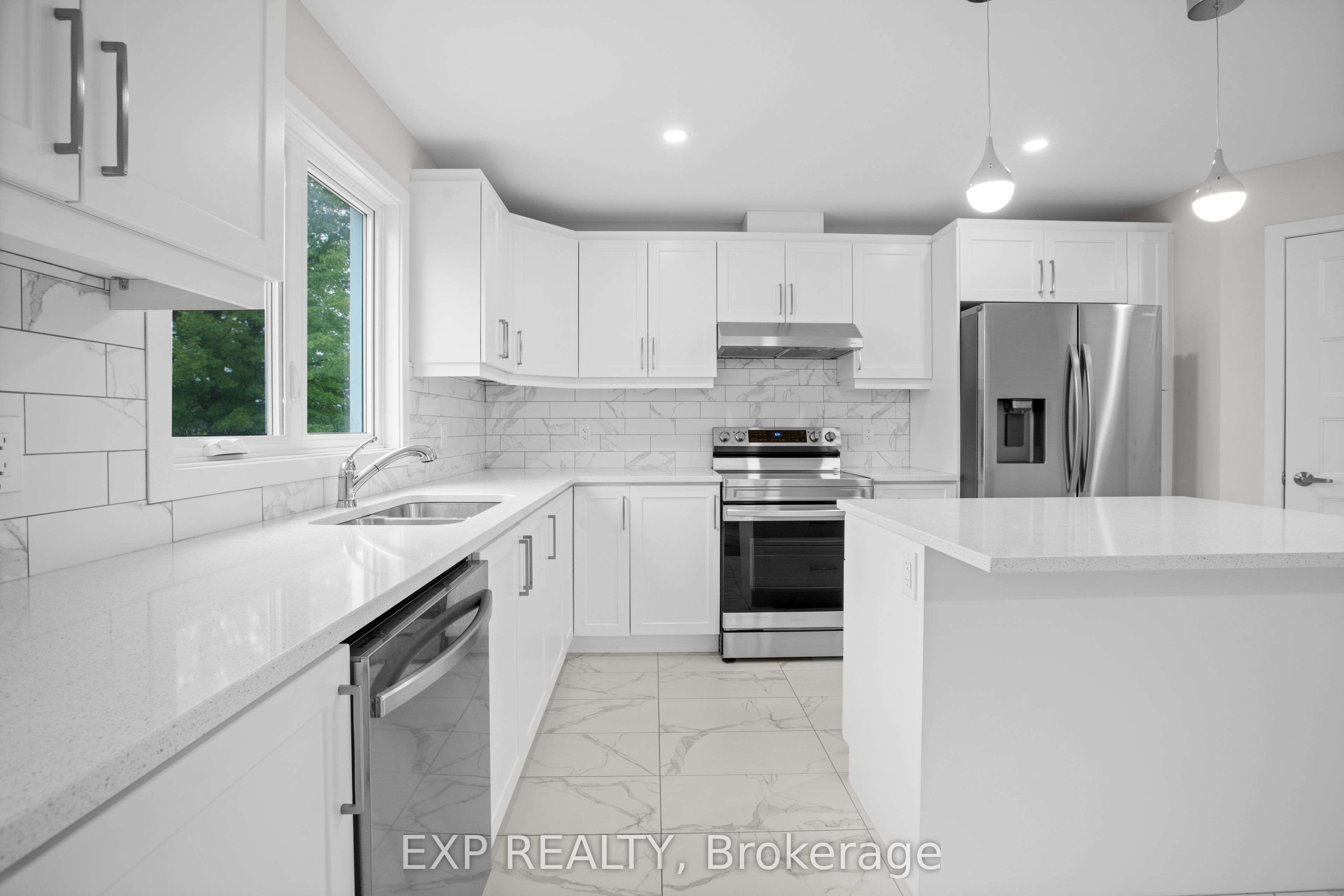 940 Katia Street Property Photo 20