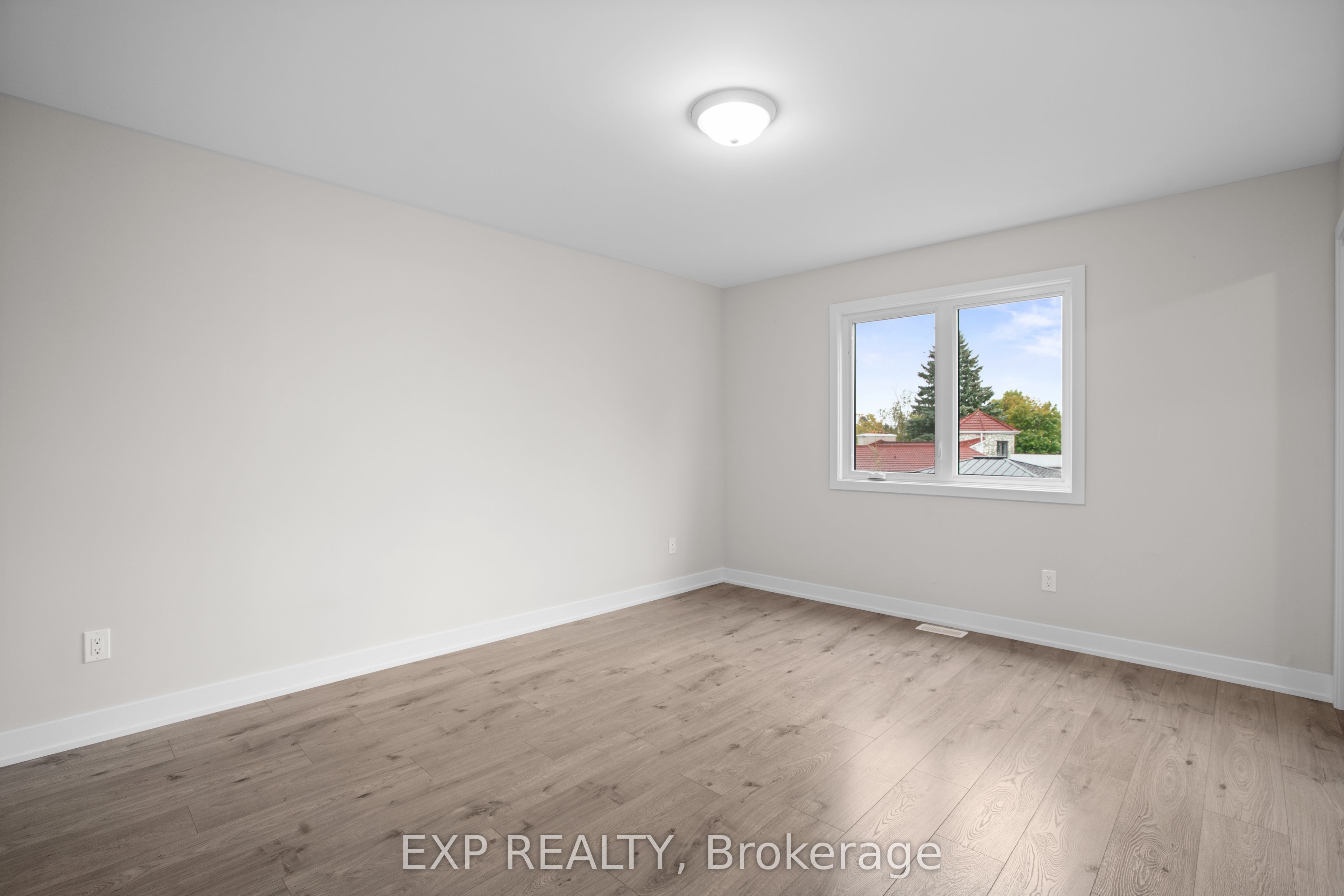 940 Katia Street Property Photo 26