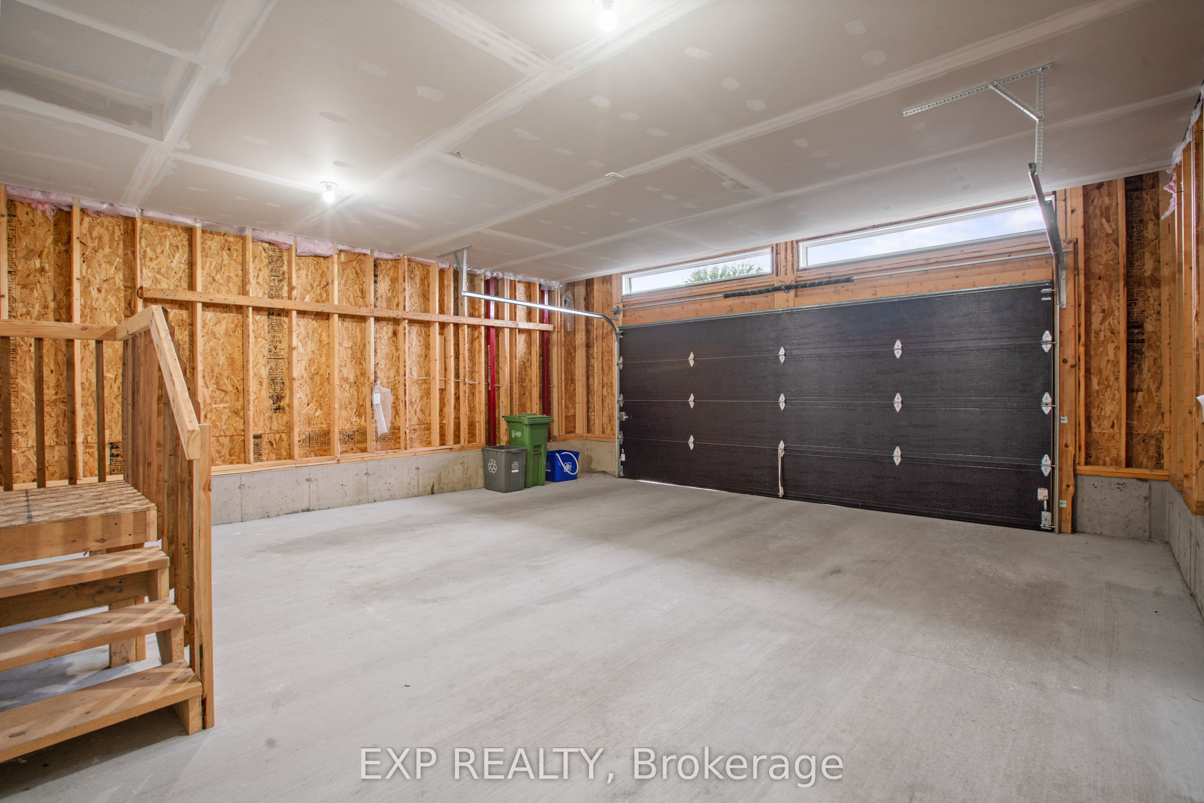 940 Katia Street Property Photo 38