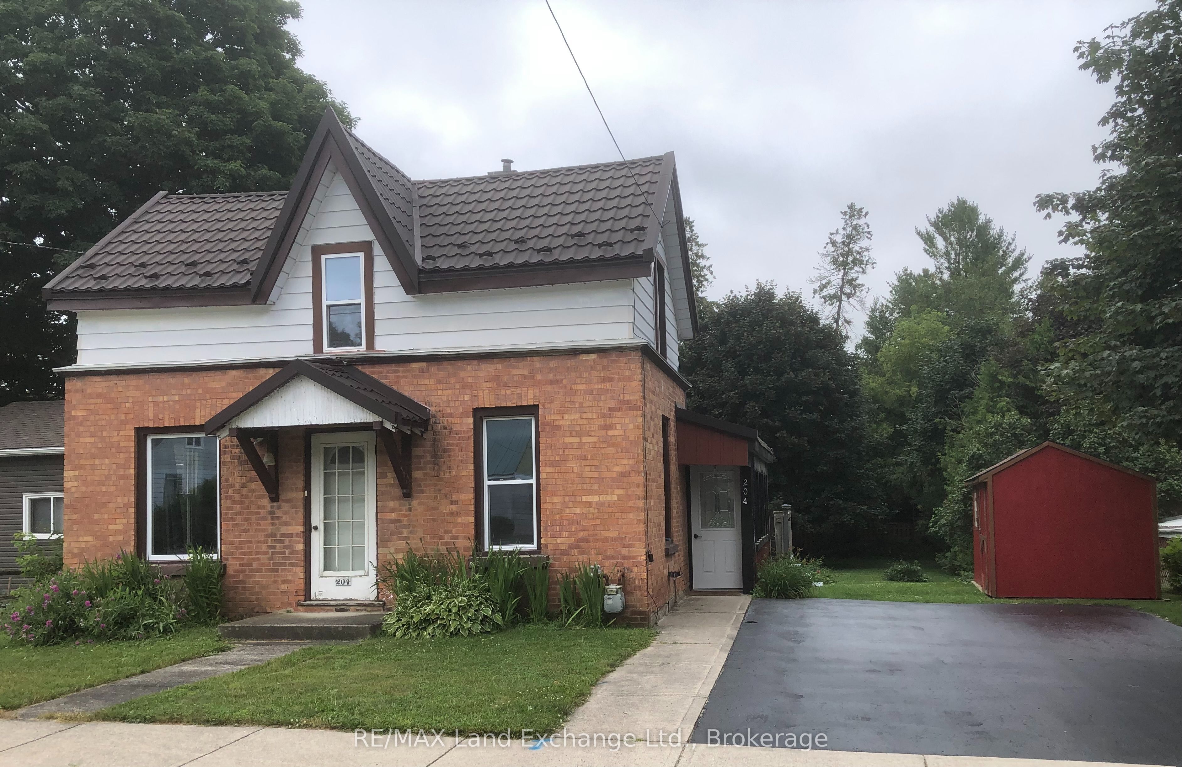204 Amelia St Property Photo 1