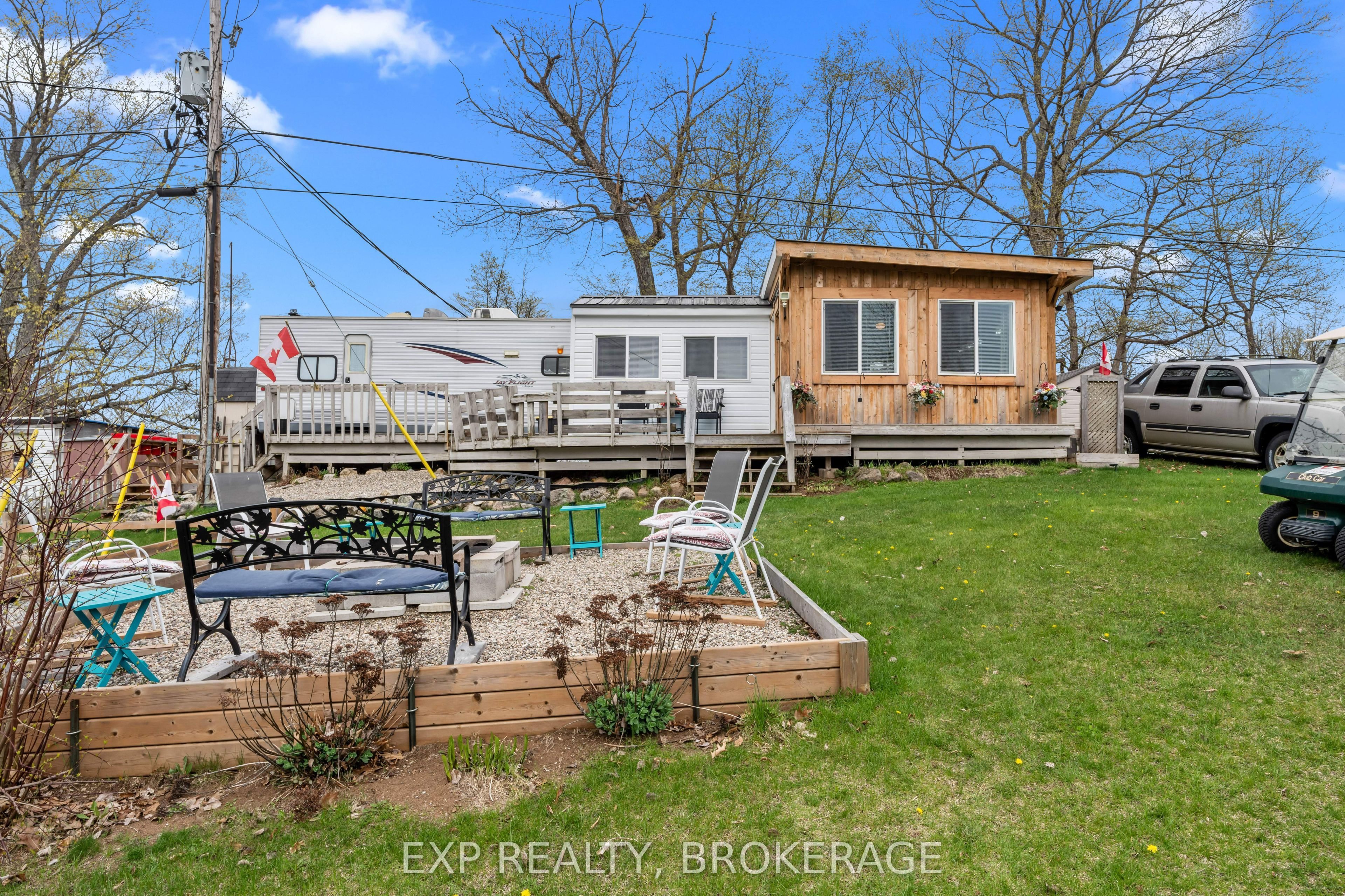 3 Glenford Ln Property Photo 1