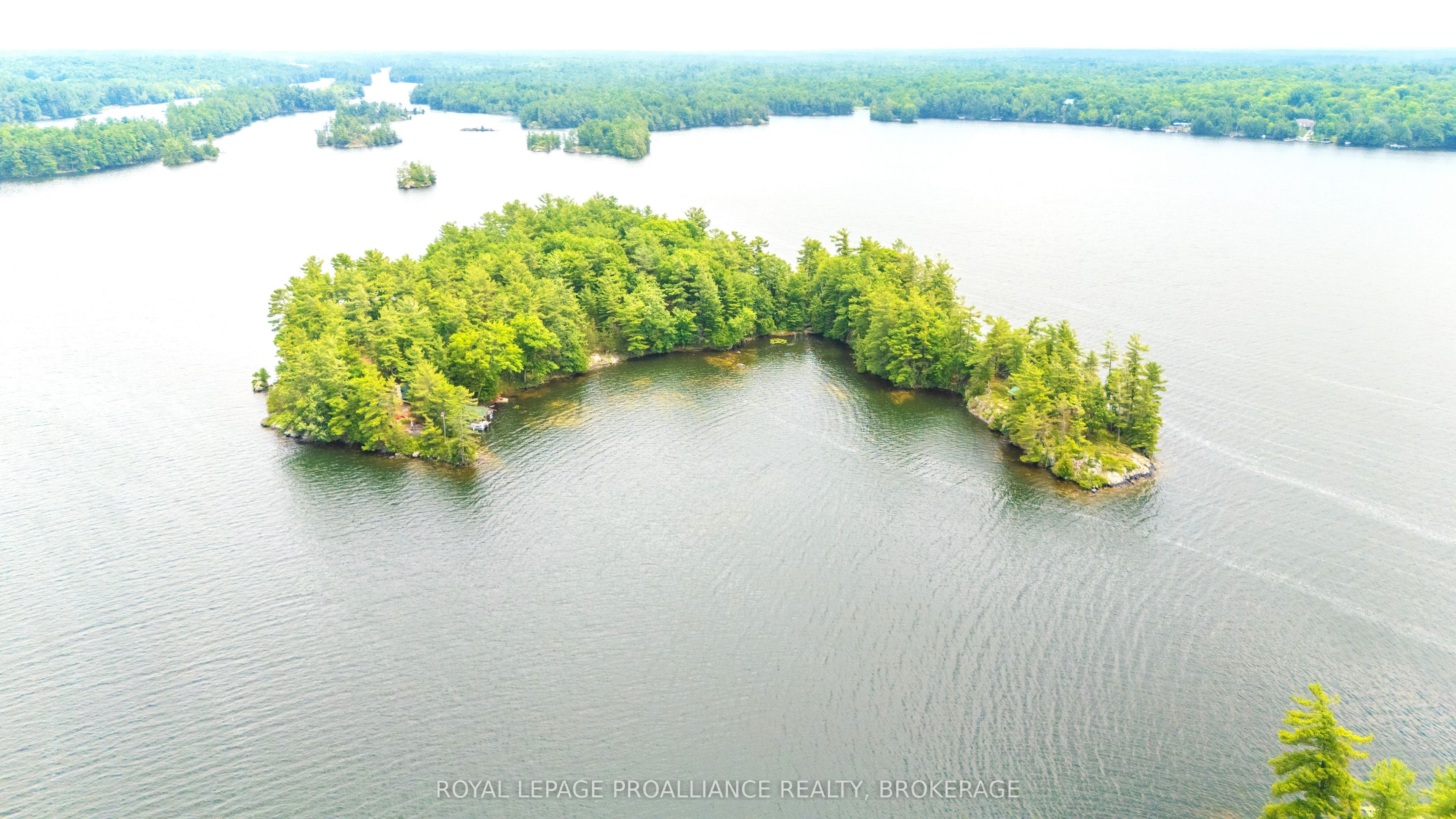 20800 Horseshoe Island Property Photo 1
