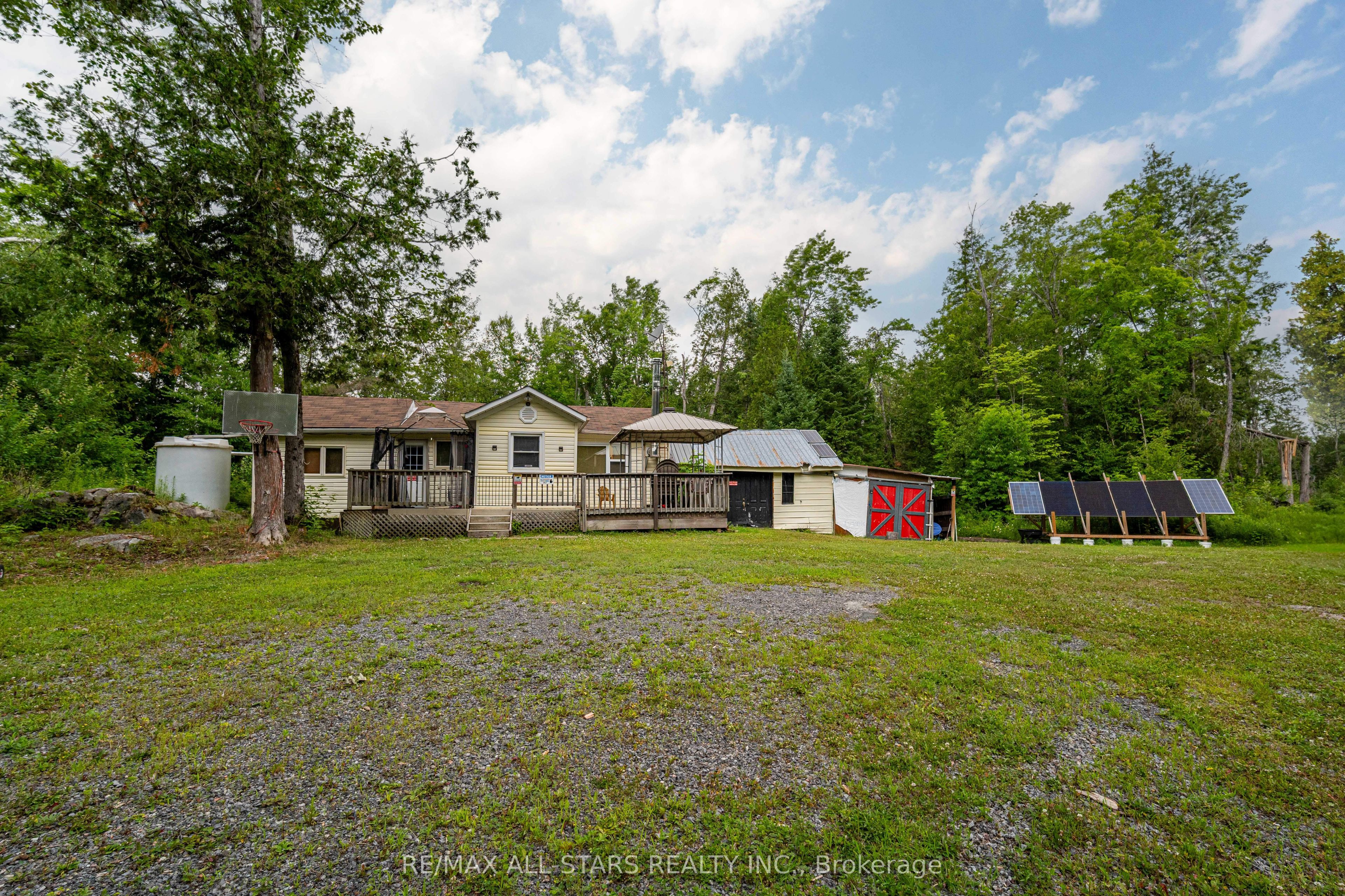 7227 Old Hastings Road Property Photo 1