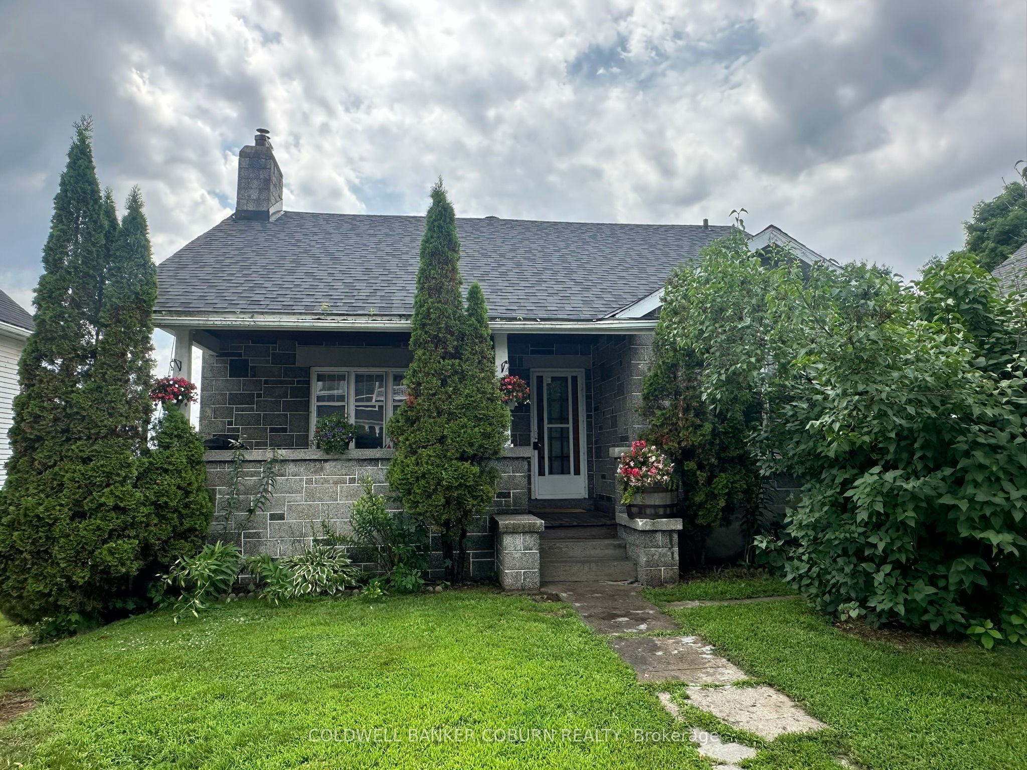 44 William Street Property Photo 1