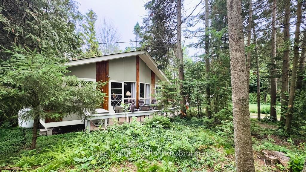260 Huron Street E Property Photo 1