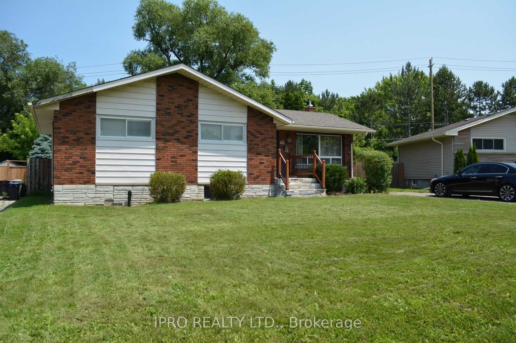 40 Brookdale Avenue Property Photo 1