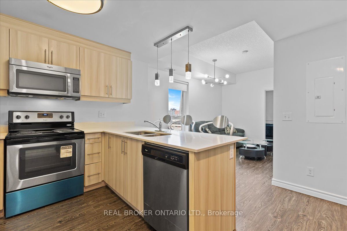 158 King Street N 1105 Property Photo 5