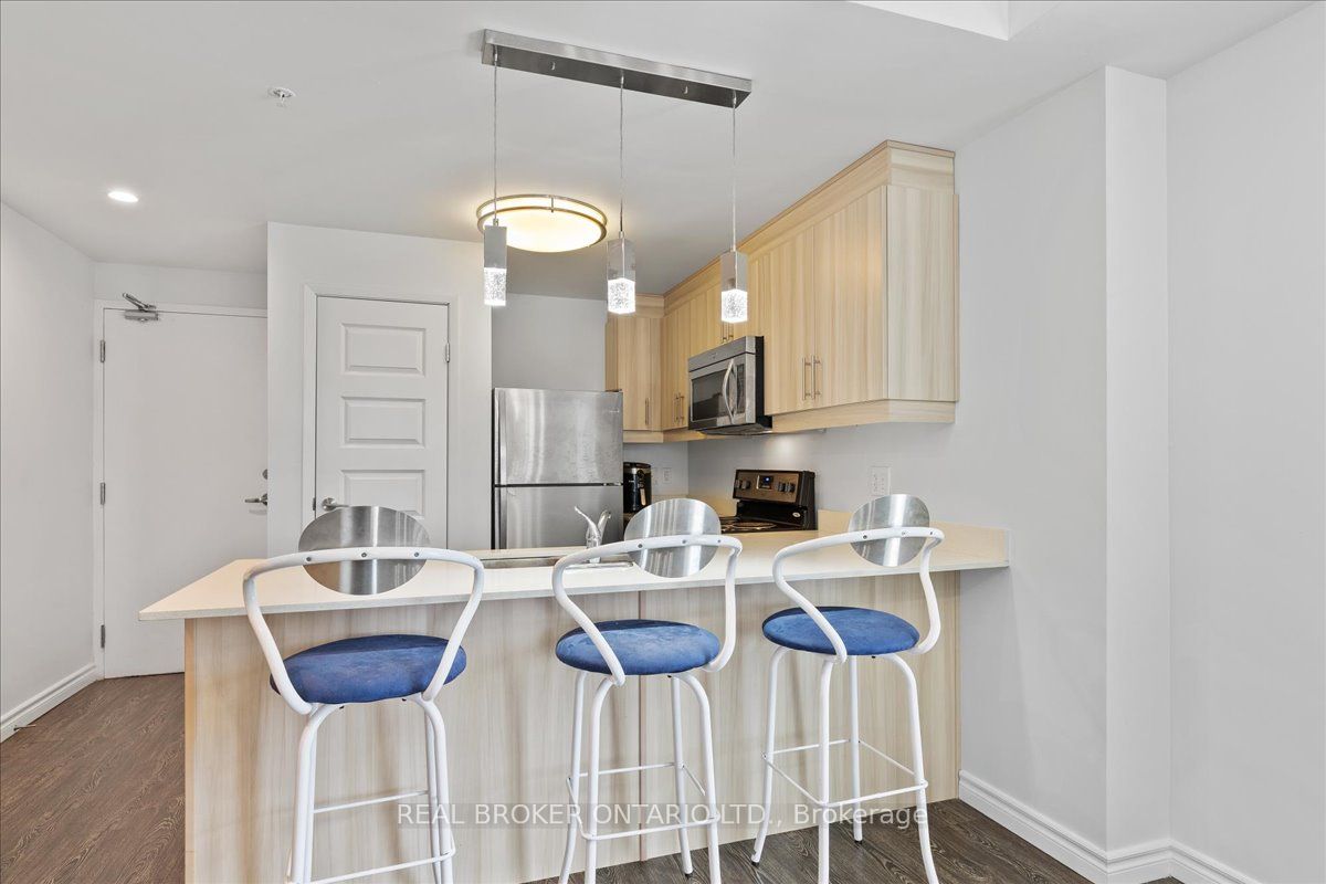 158 King Street N 1105 Property Photo 7