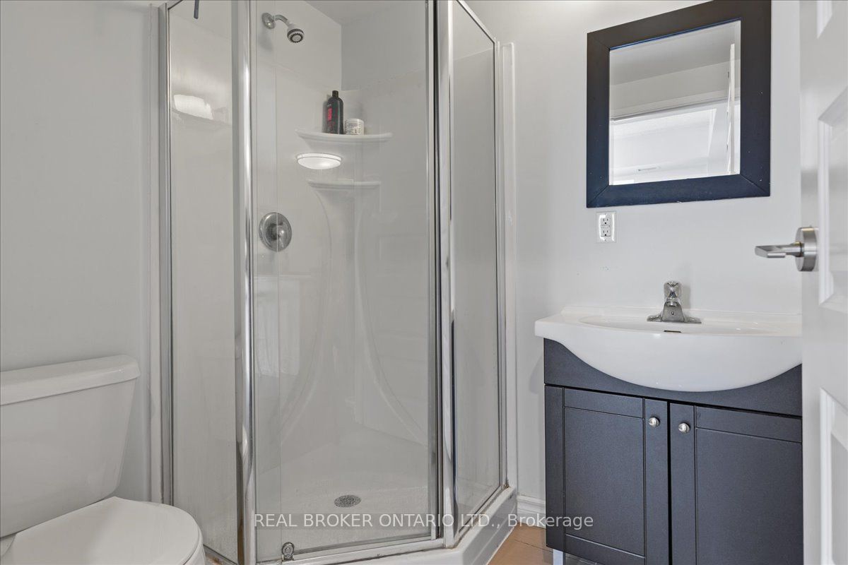 158 King Street N 1105 Property Photo 9