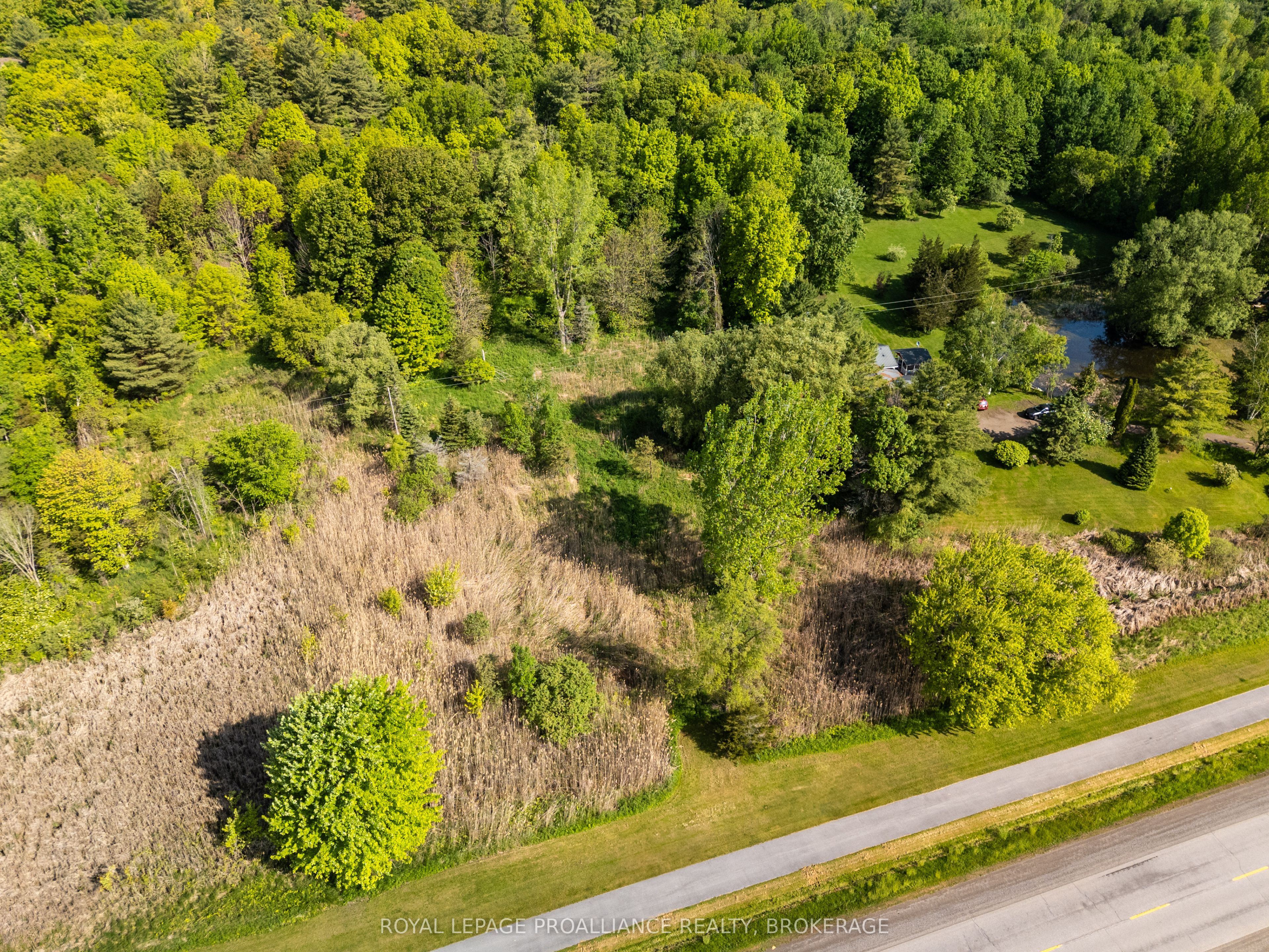 1168 Thousand Island Parkway Property Photo 1