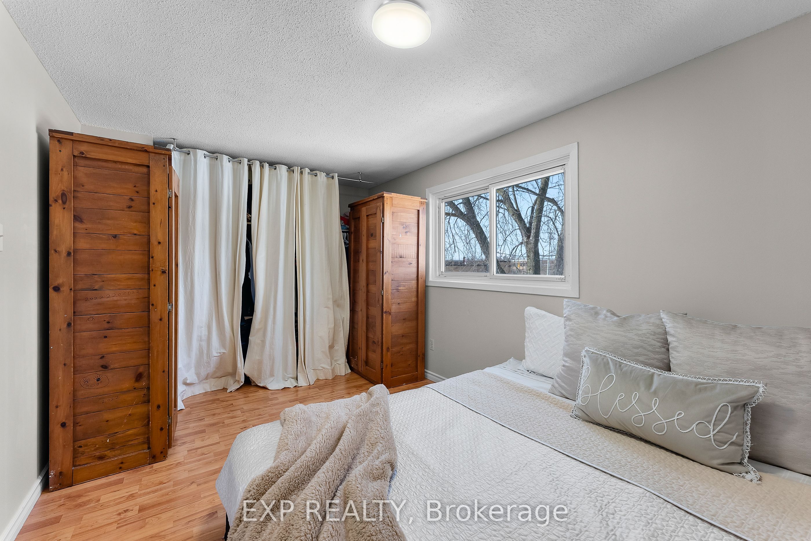 25 Linfield Drive 28 Property Photo 12