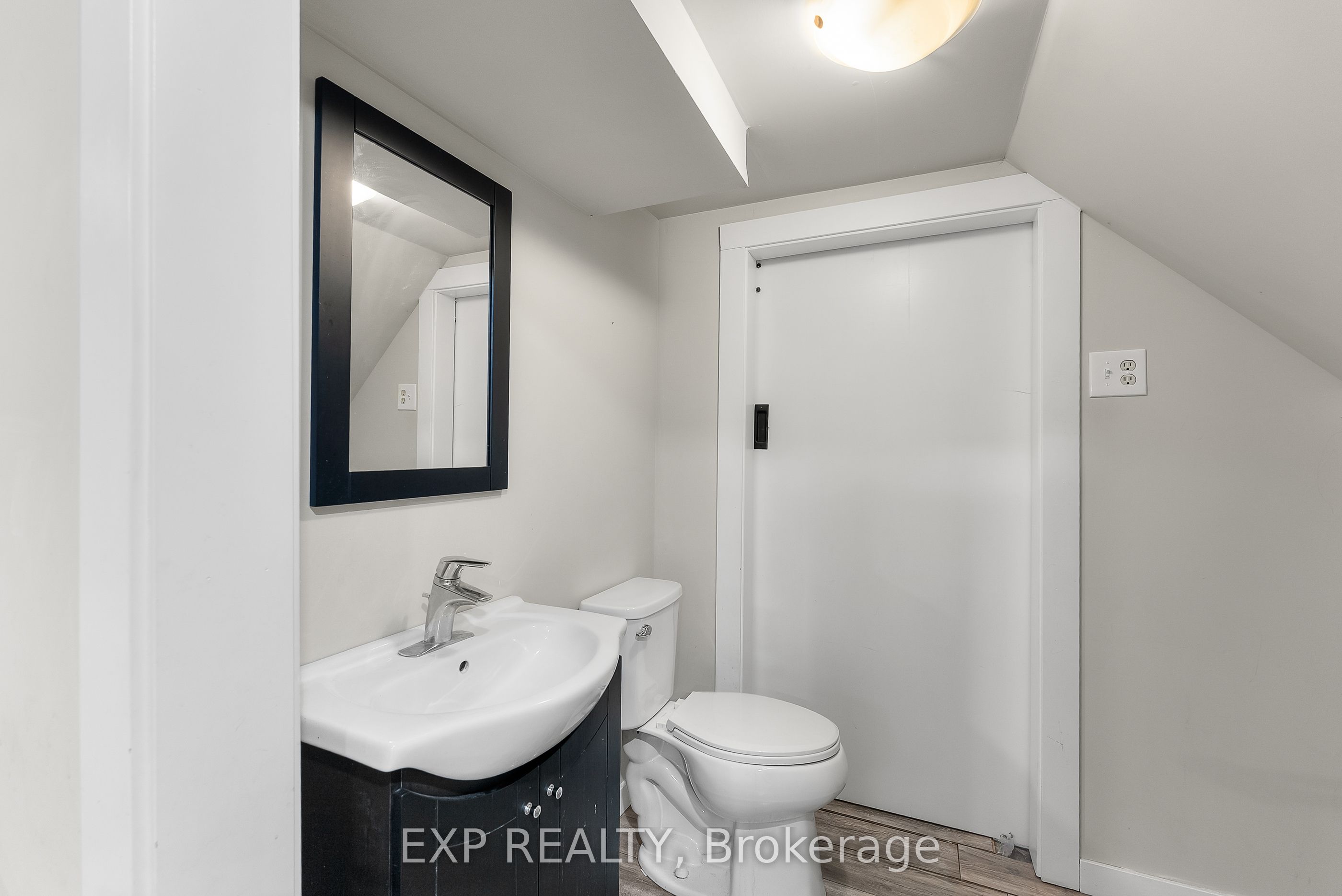 25 Linfield Drive 28 Property Photo 20