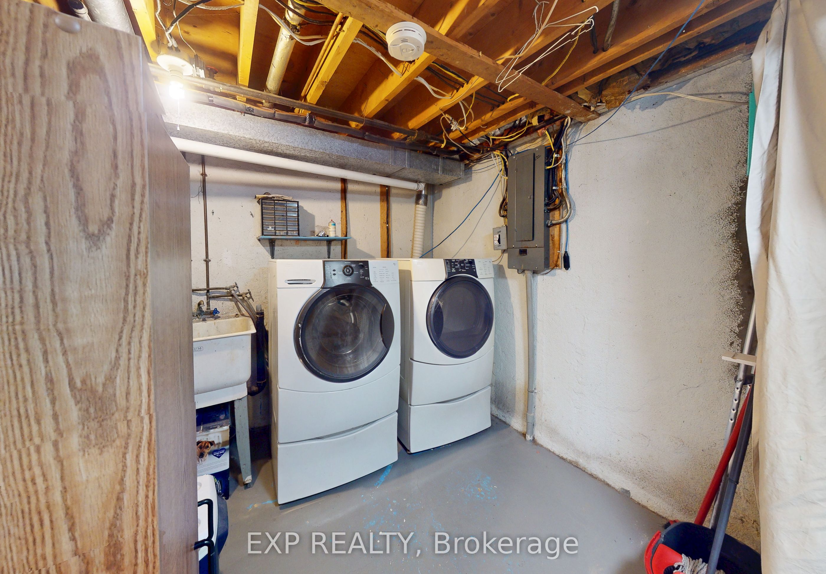 25 Linfield Drive 28 Property Photo 21