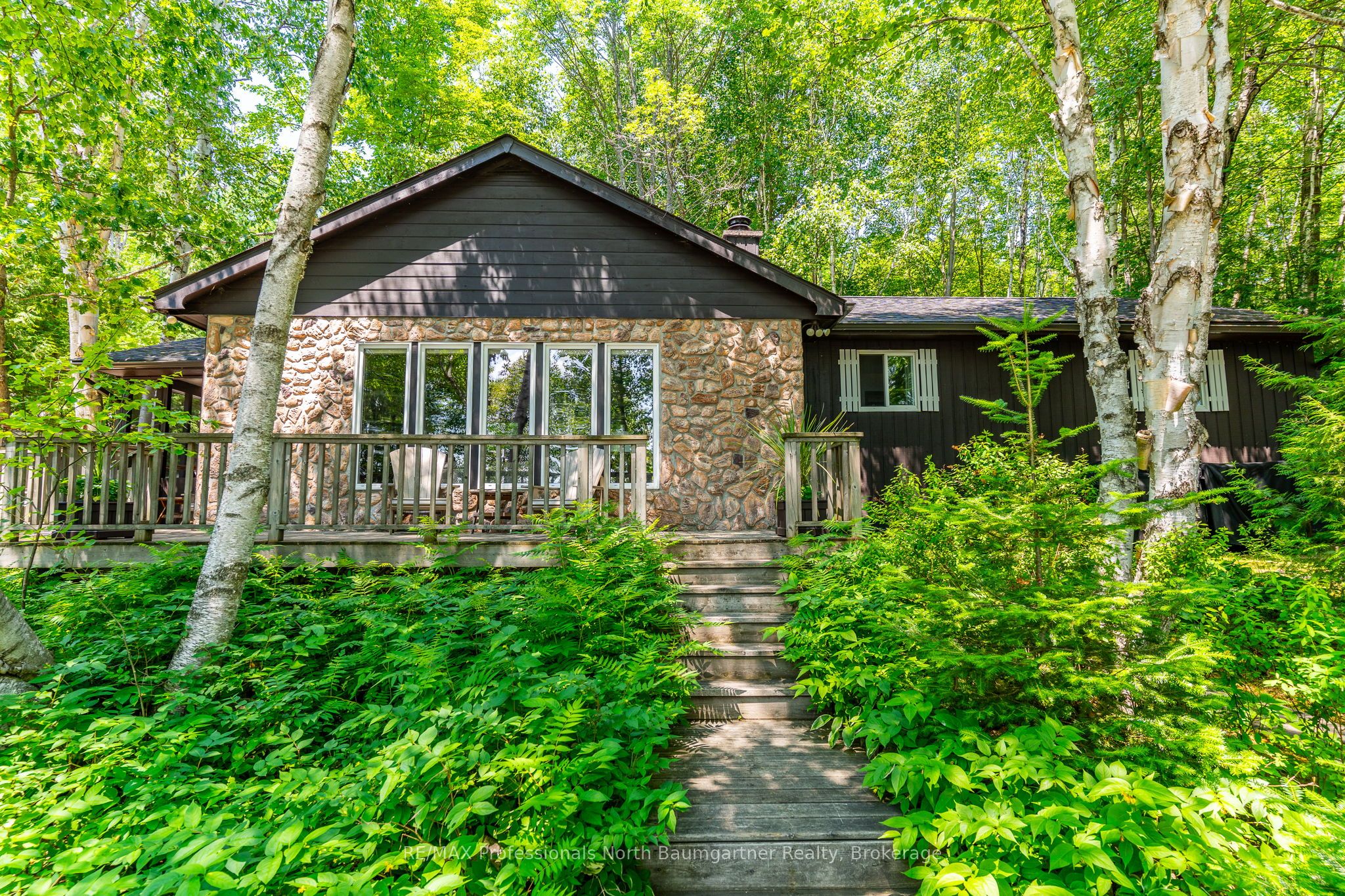 6281 Kennisis Lake Road Property Photo 1