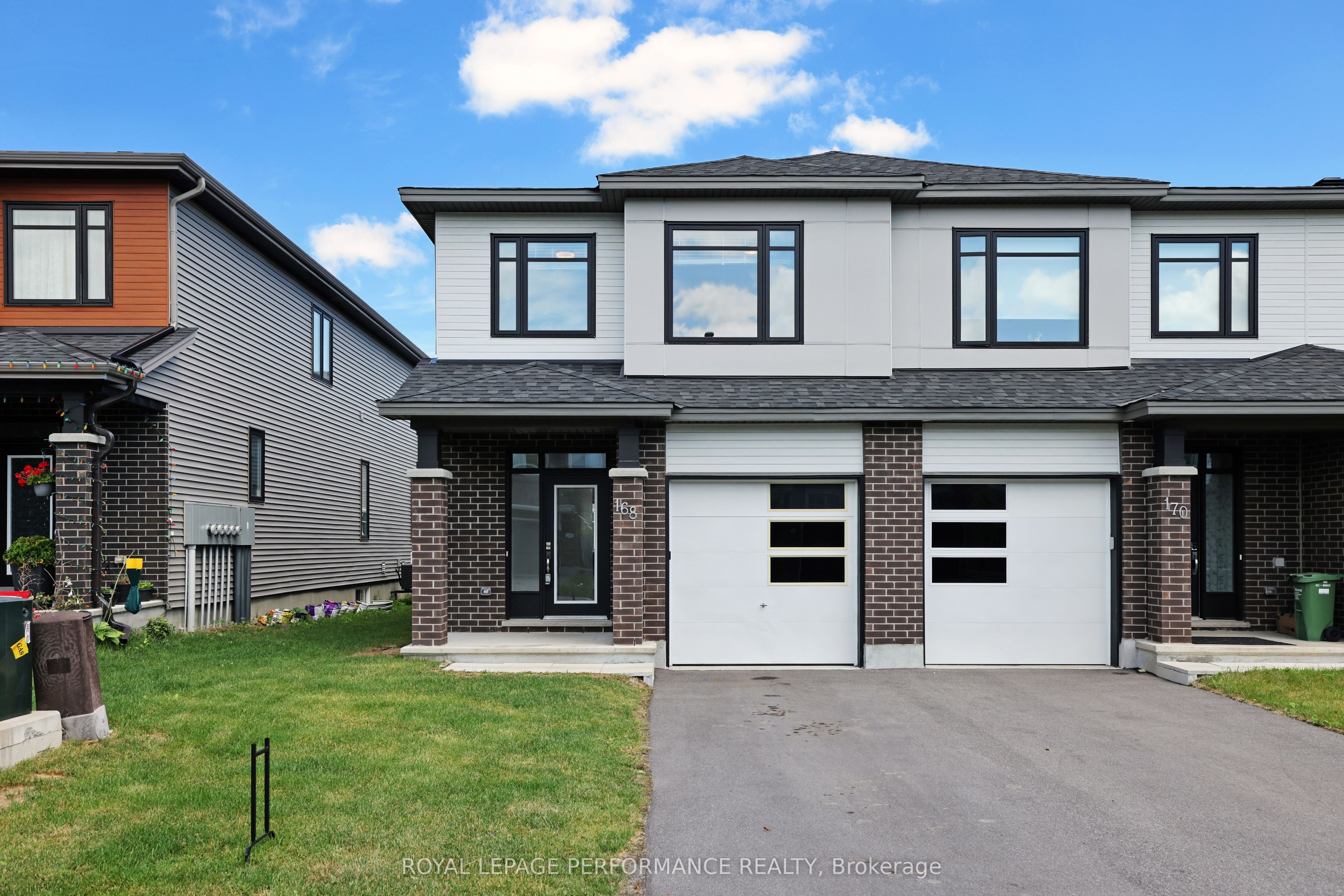 168 Angelonia Crescent Property Photo 1