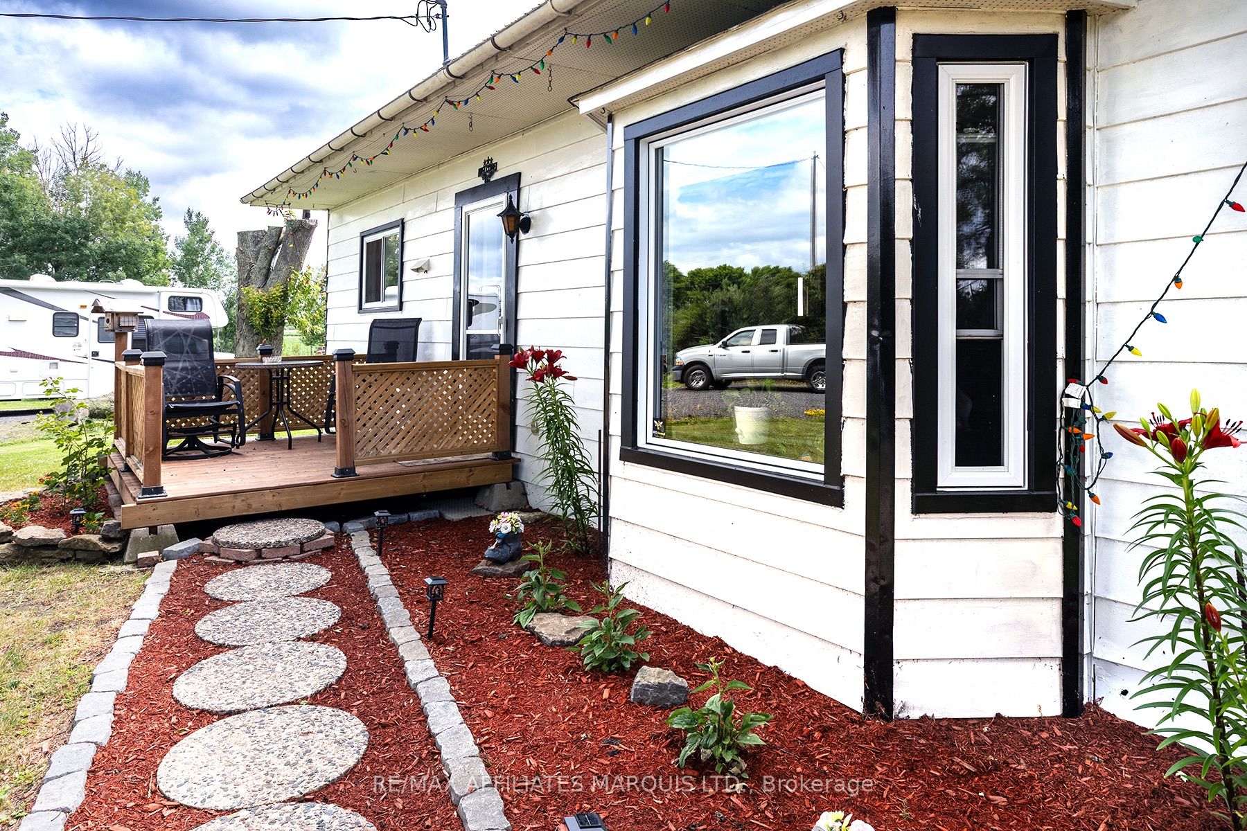 10954 Cook Road Property Photo 13