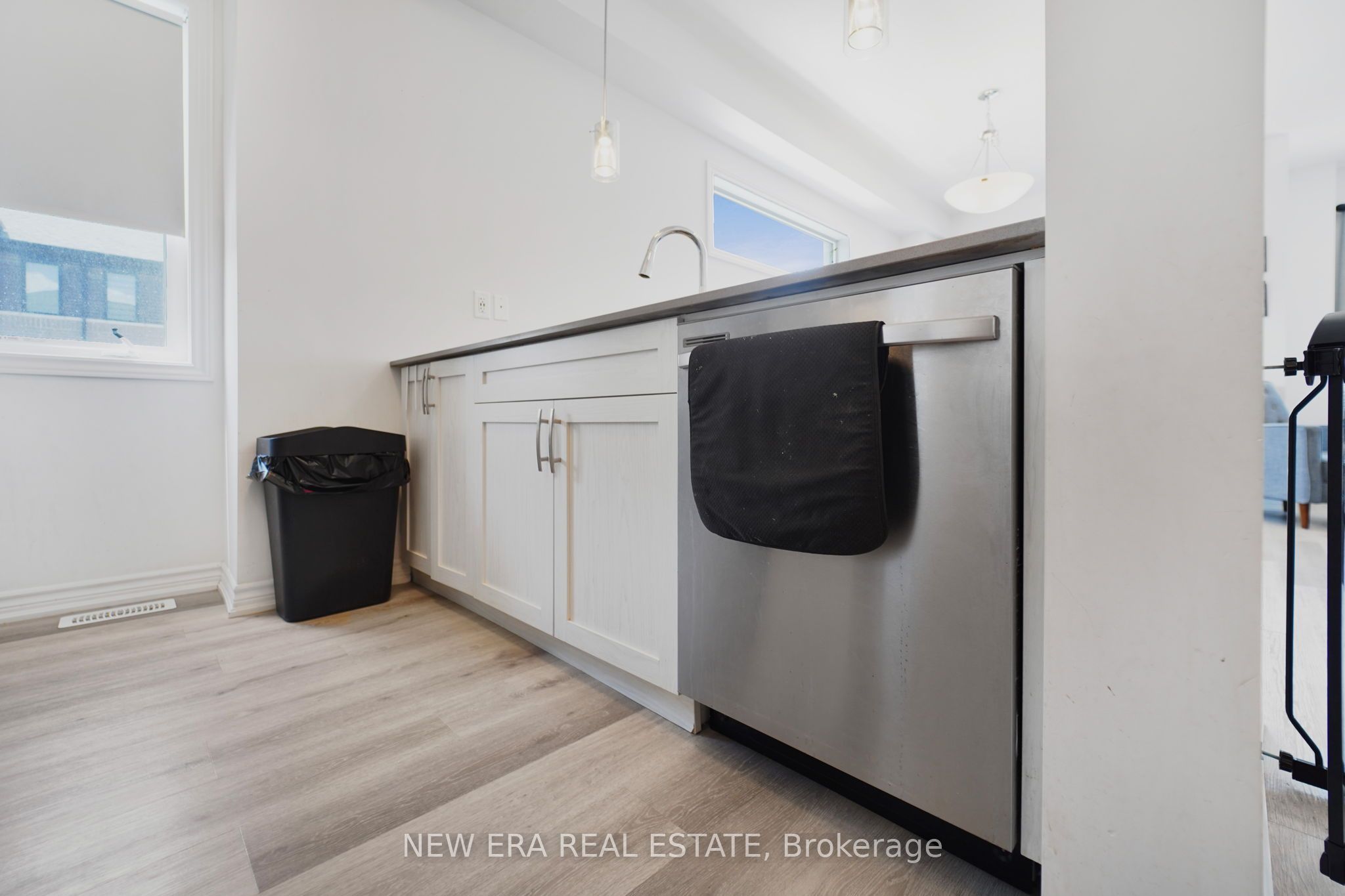 461 Blackburn Drive 104 Property Photo 18