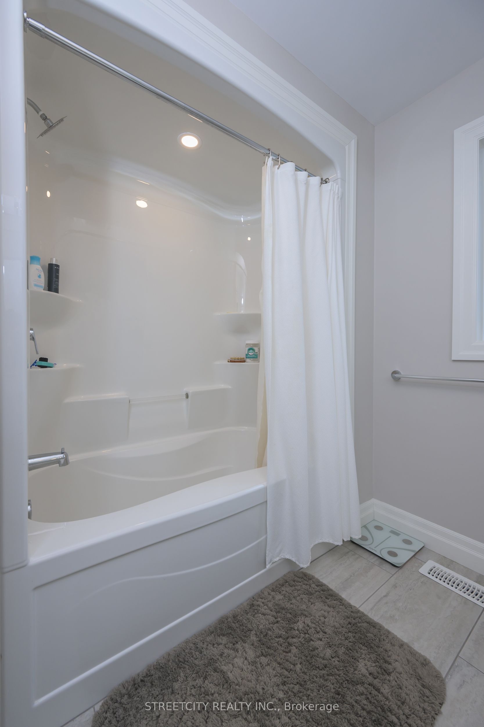 1061 Eagletrace Drive 35 Property Photo 39