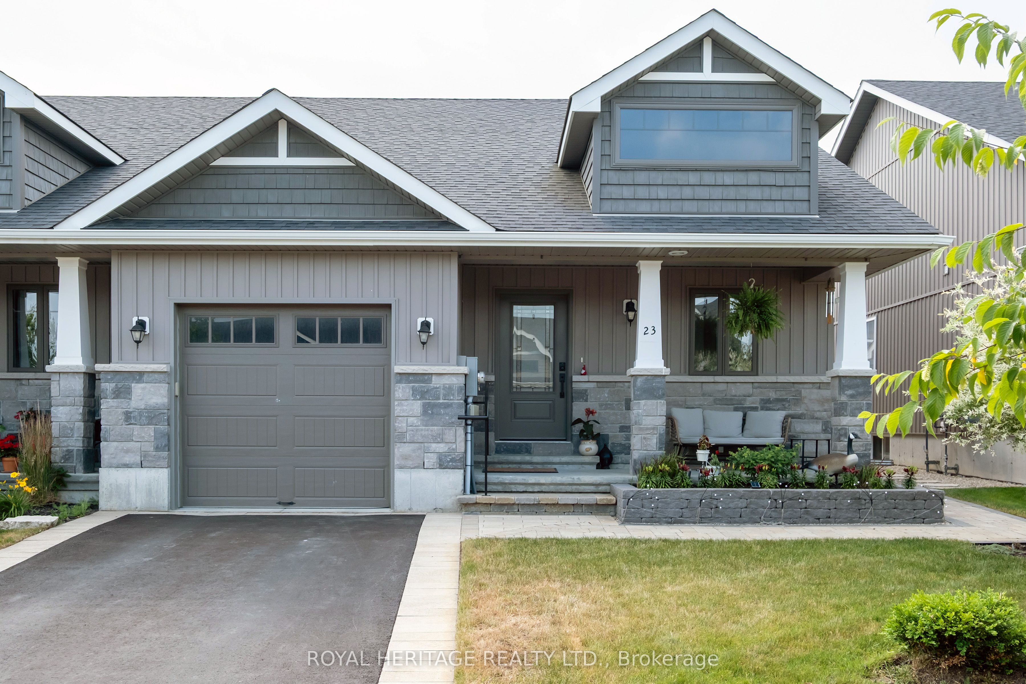 23 Farrington Cres Property Photo 1