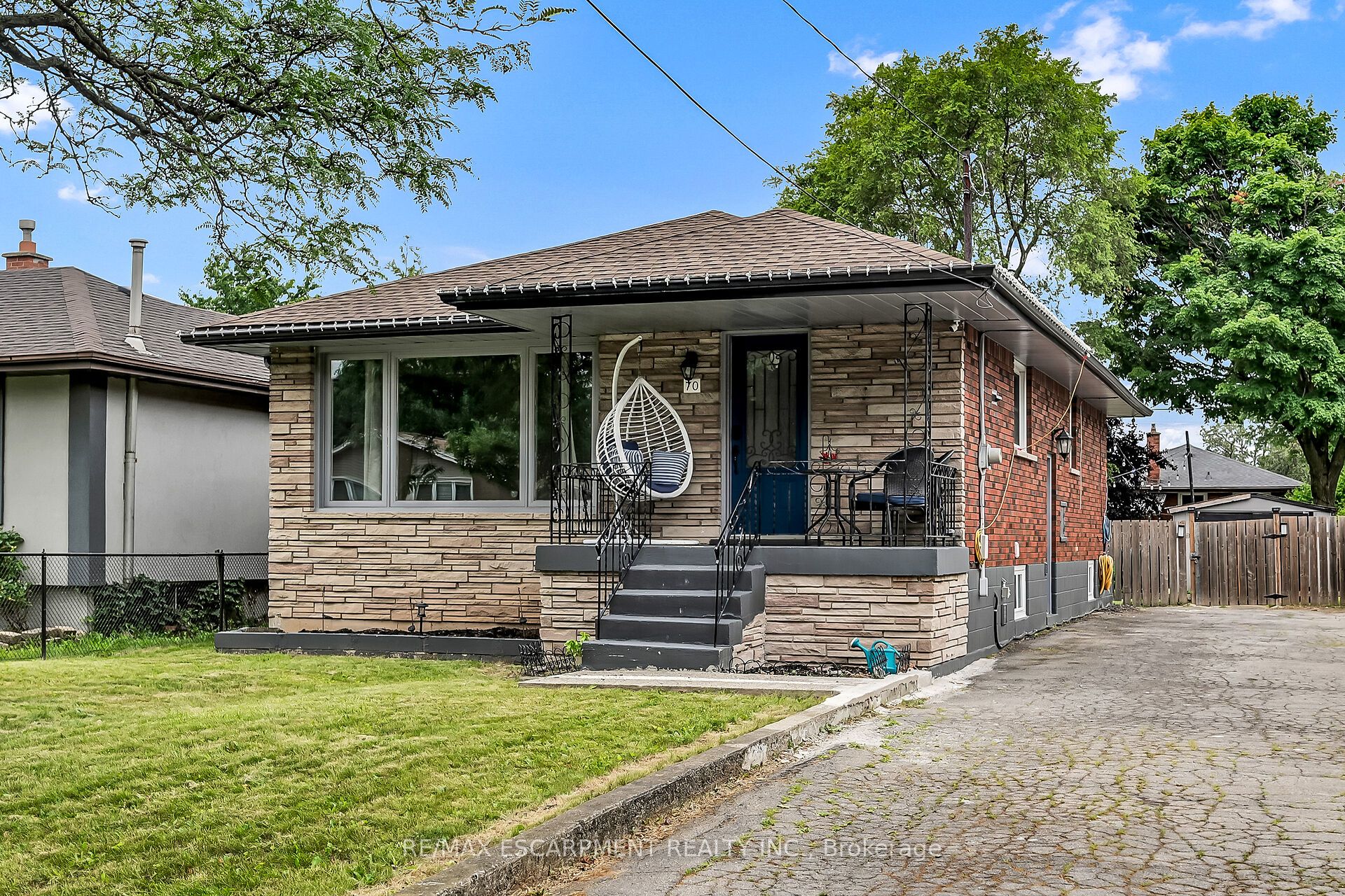 70 Deschene Ave Property Photo 1