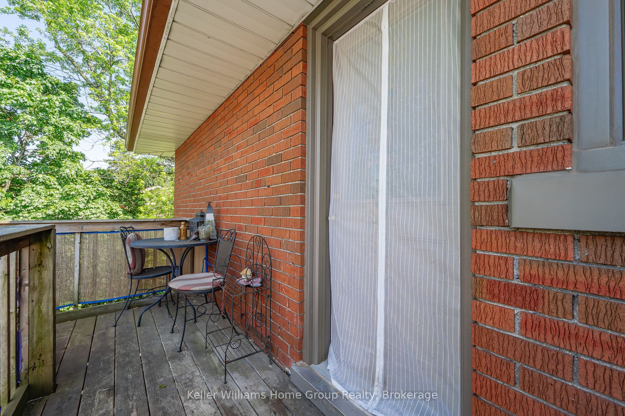 228 Connaught Street Property Photo 32