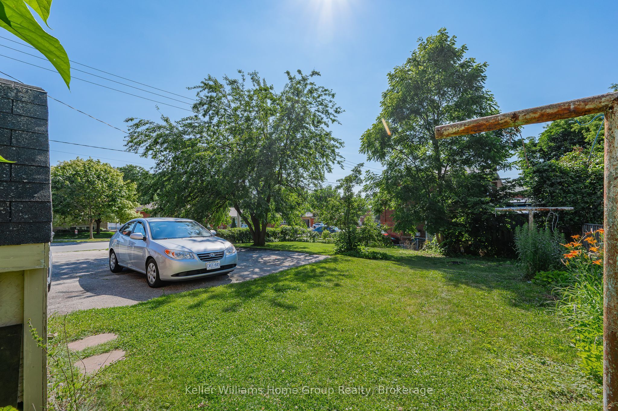 228 Connaught Street Property Photo 33