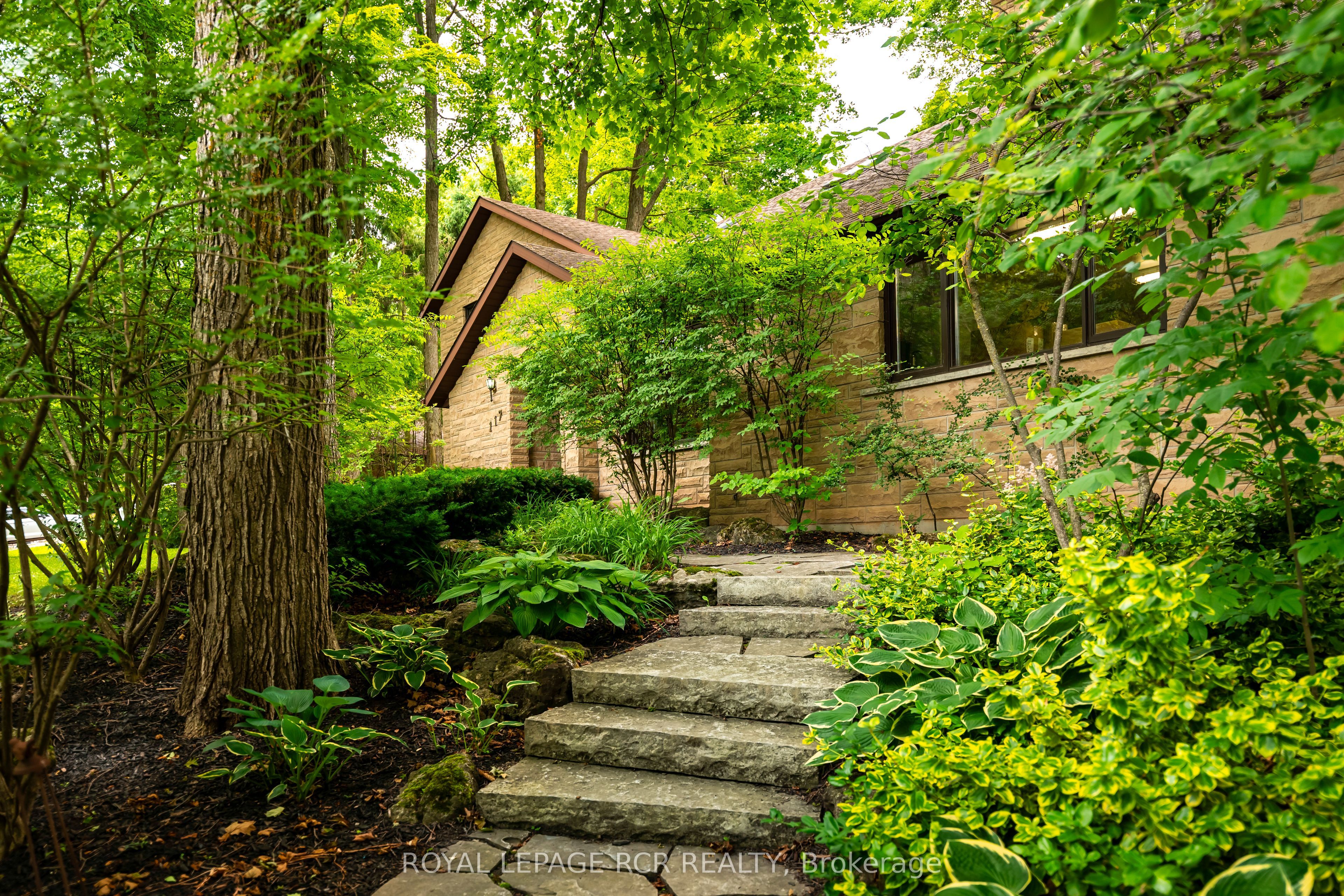 117 Birch Grove Property Photo 1