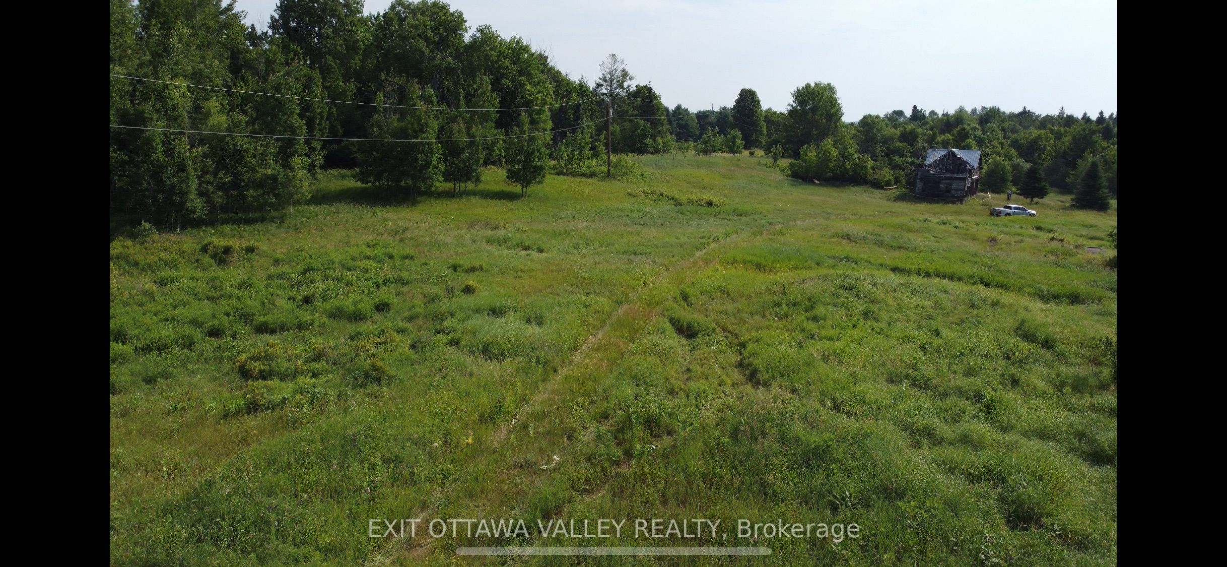 272 Round Lake Road Property Photo 1