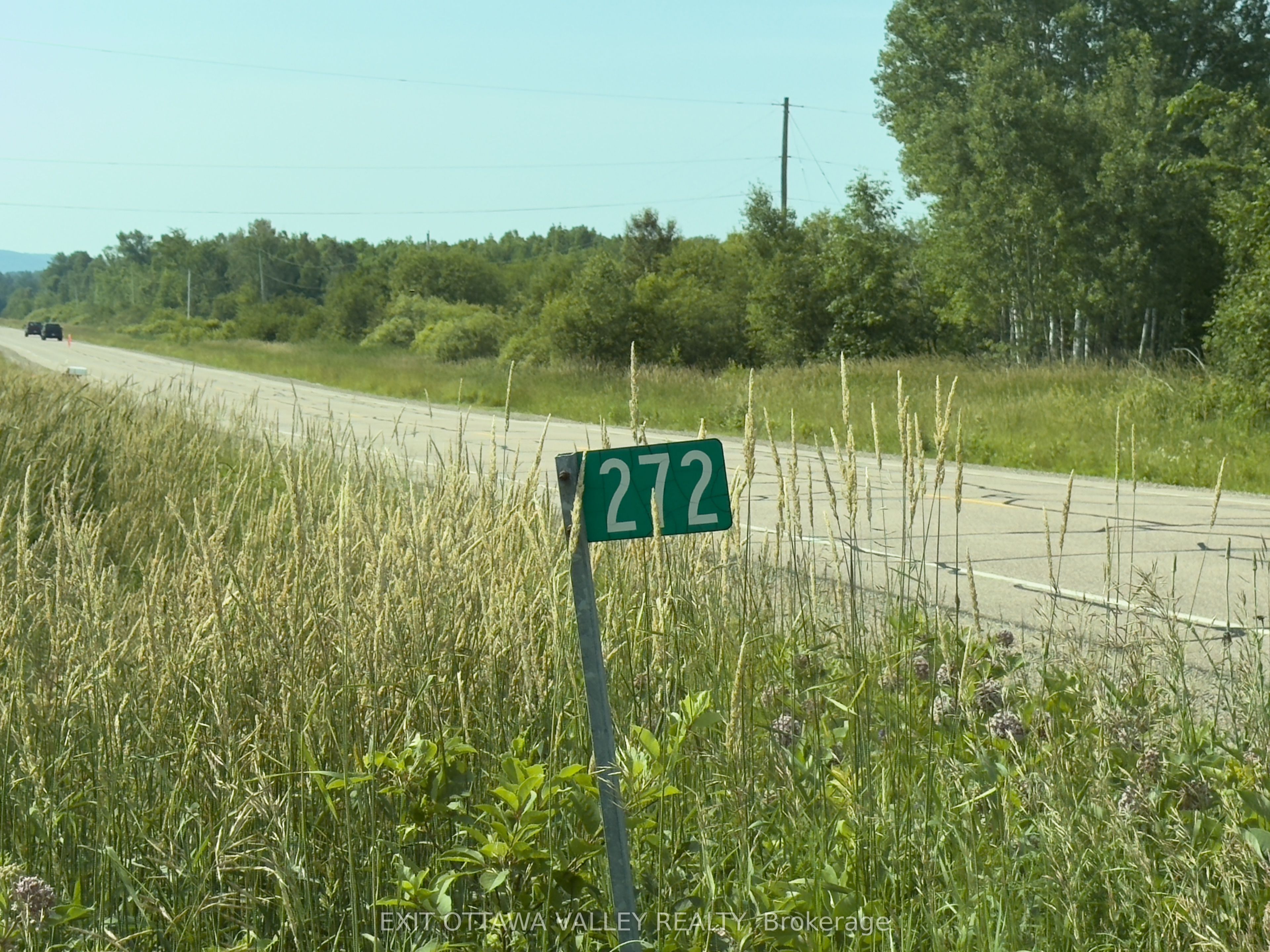 272 Round Lake Road Property Photo 1
