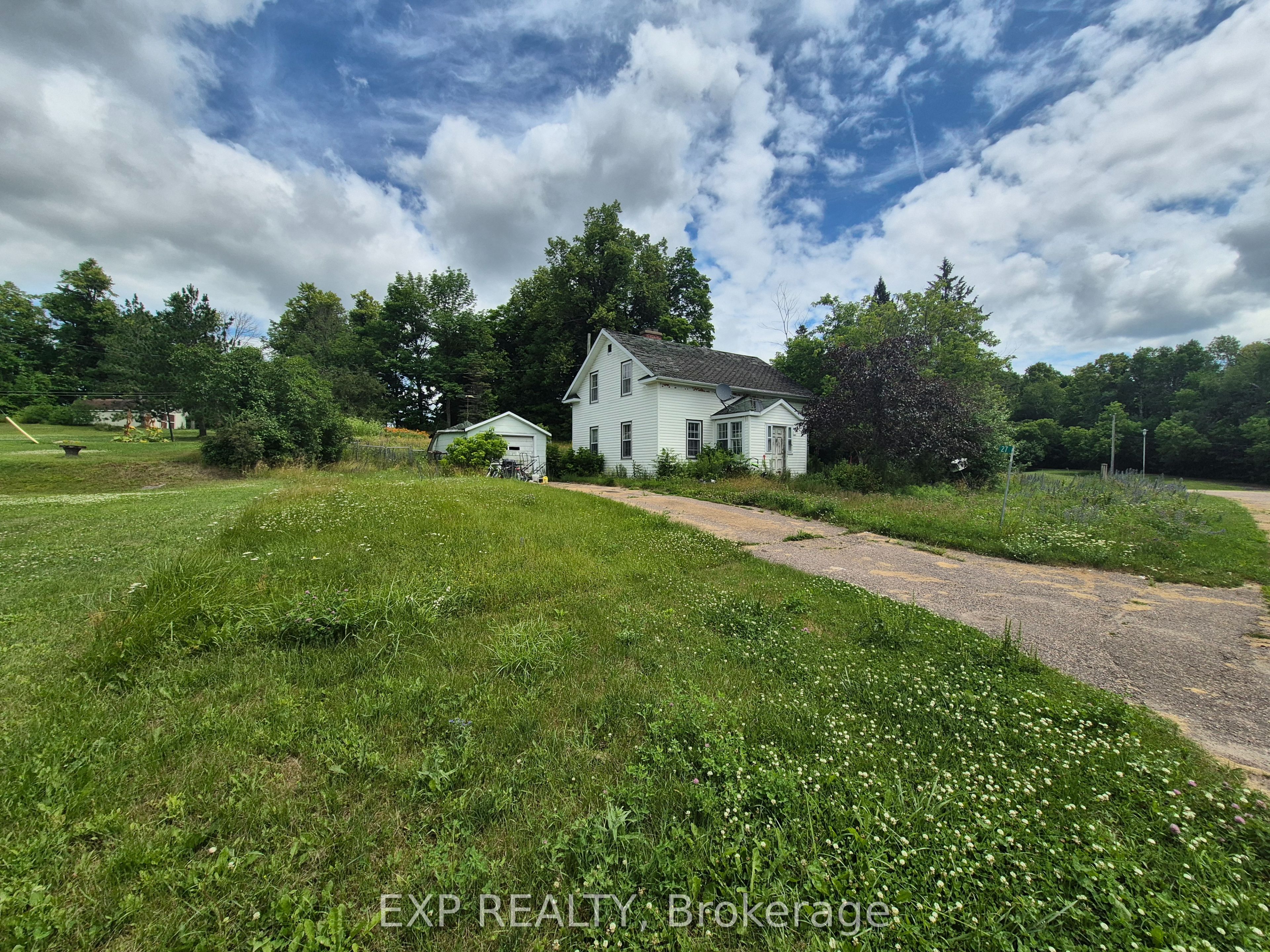 27 Tammy Trail Property Photo 1