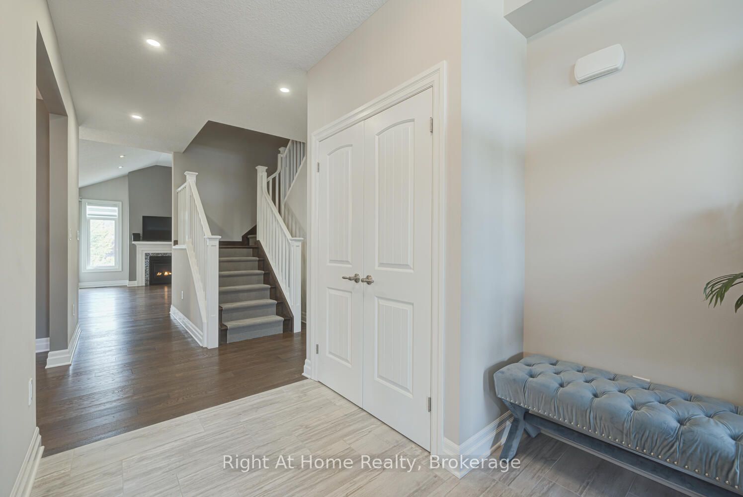 1038 Trailsway Avenue Property Photo 3