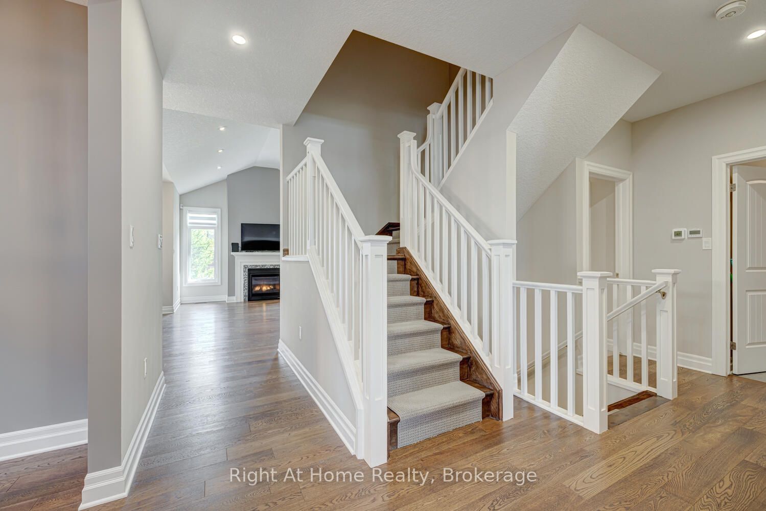 1038 Trailsway Avenue Property Photo 6