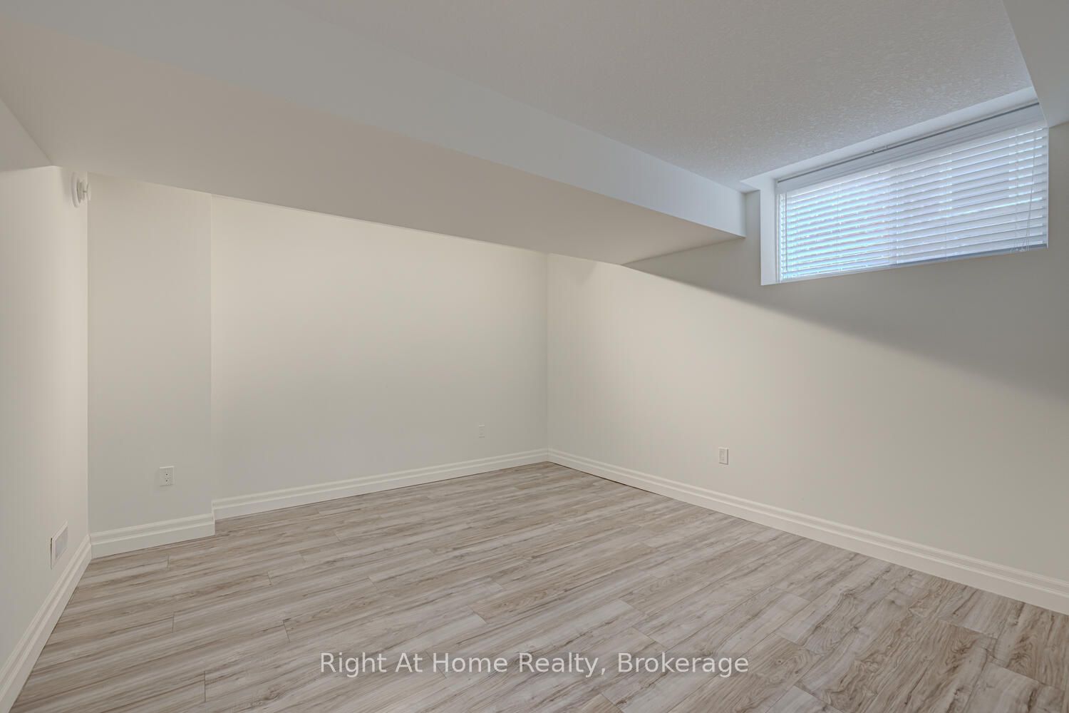 1038 Trailsway Avenue Property Photo 27