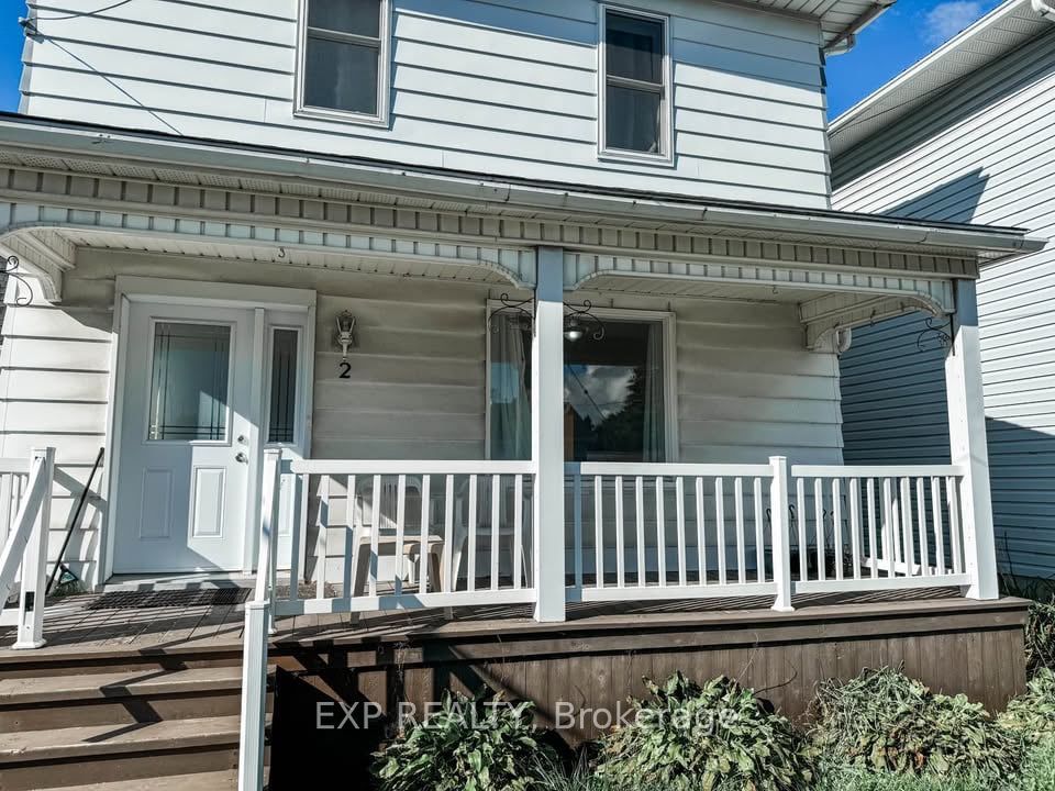 4562 Ste Catherine St Property Photo 1