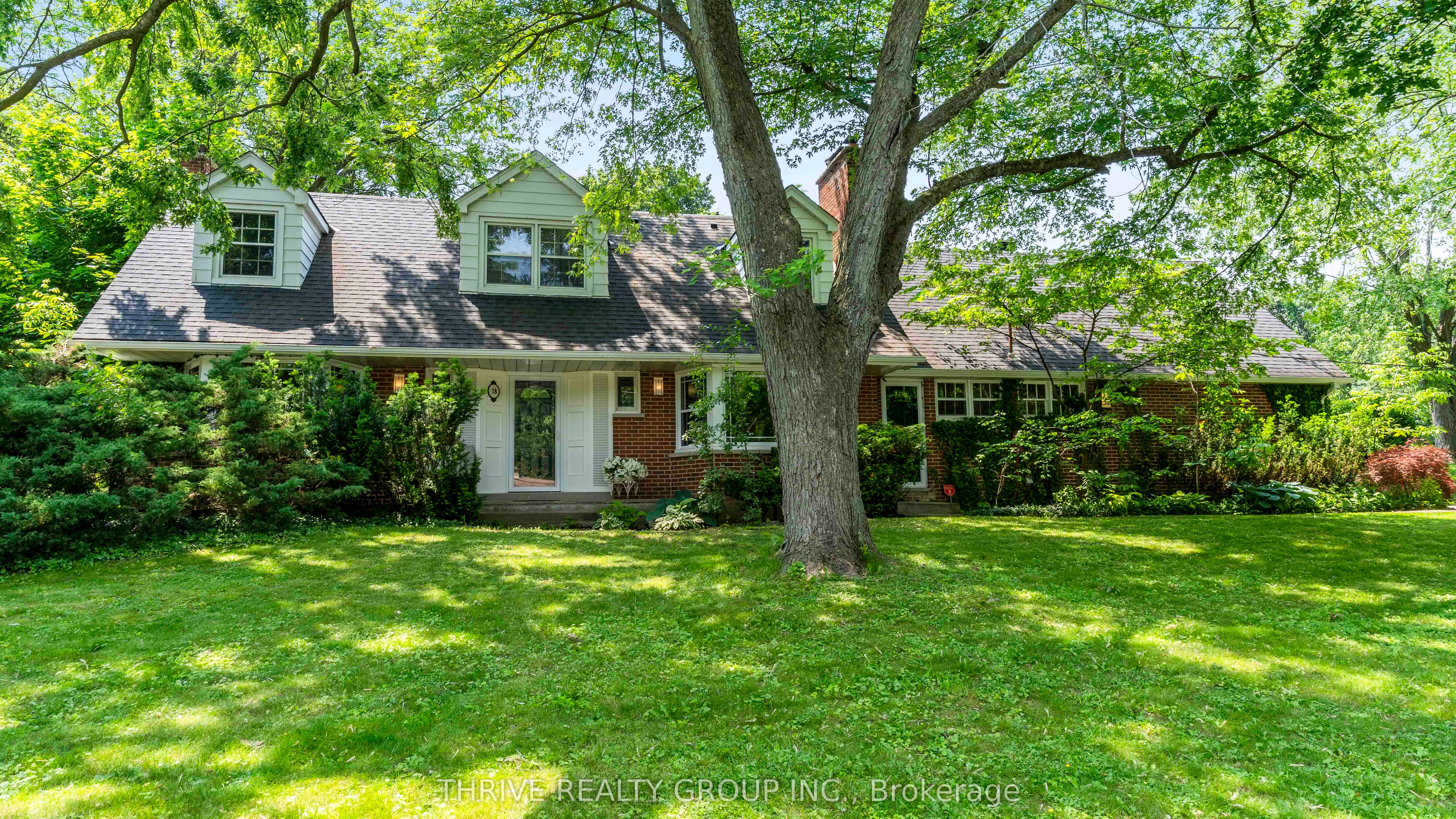 18 Metamora Crescent Property Photo 1