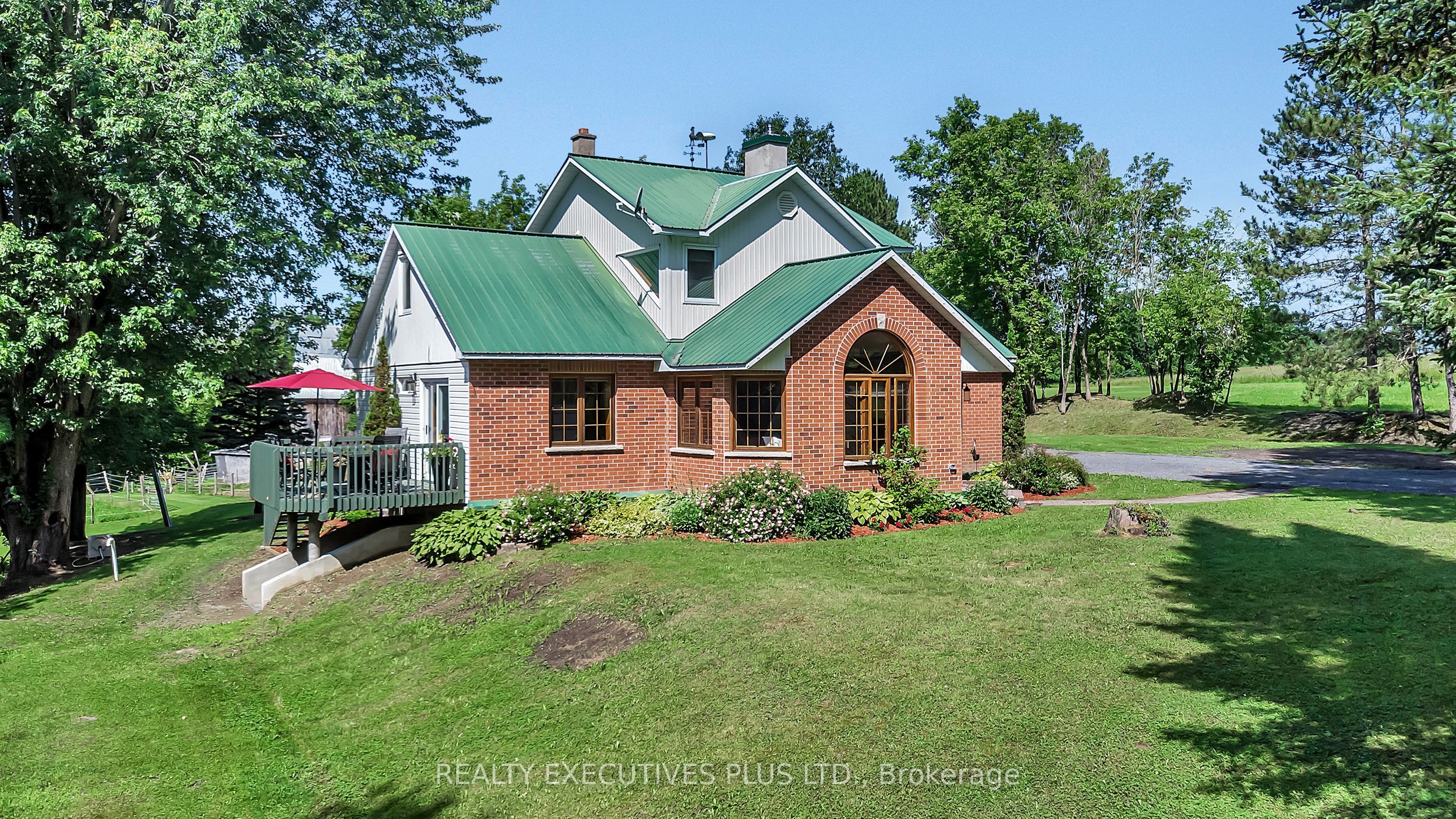 1150 Brazeau Road Property Photo 1